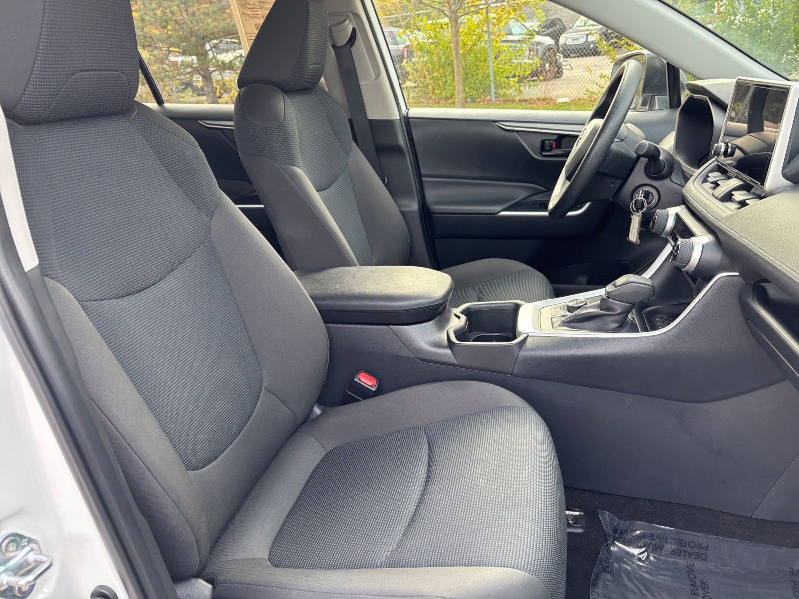 Thumbnail: 2025 Toyota RAV4 - 35