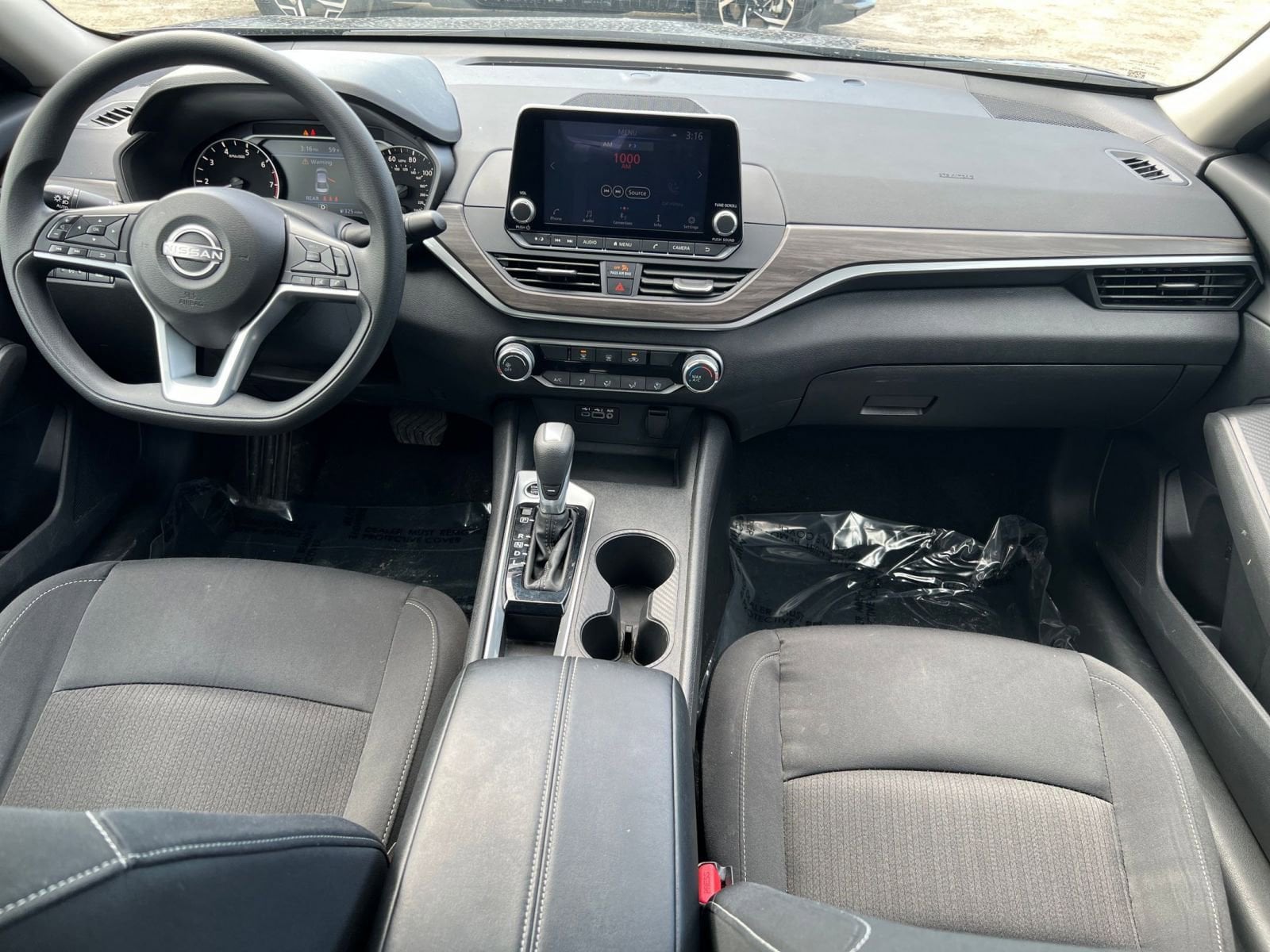 Thumbnail: 2025 Nissan Altima - 33