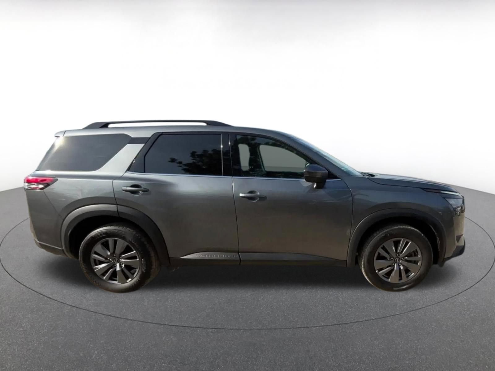 Thumbnail: 2025 Nissan Pathfinder - 16