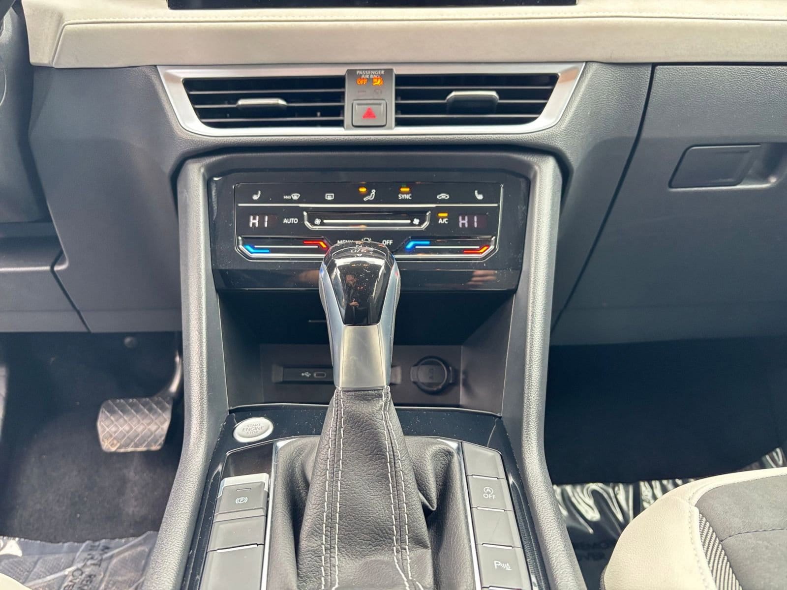 Thumbnail: 2025 Volkswagen Taos - 18