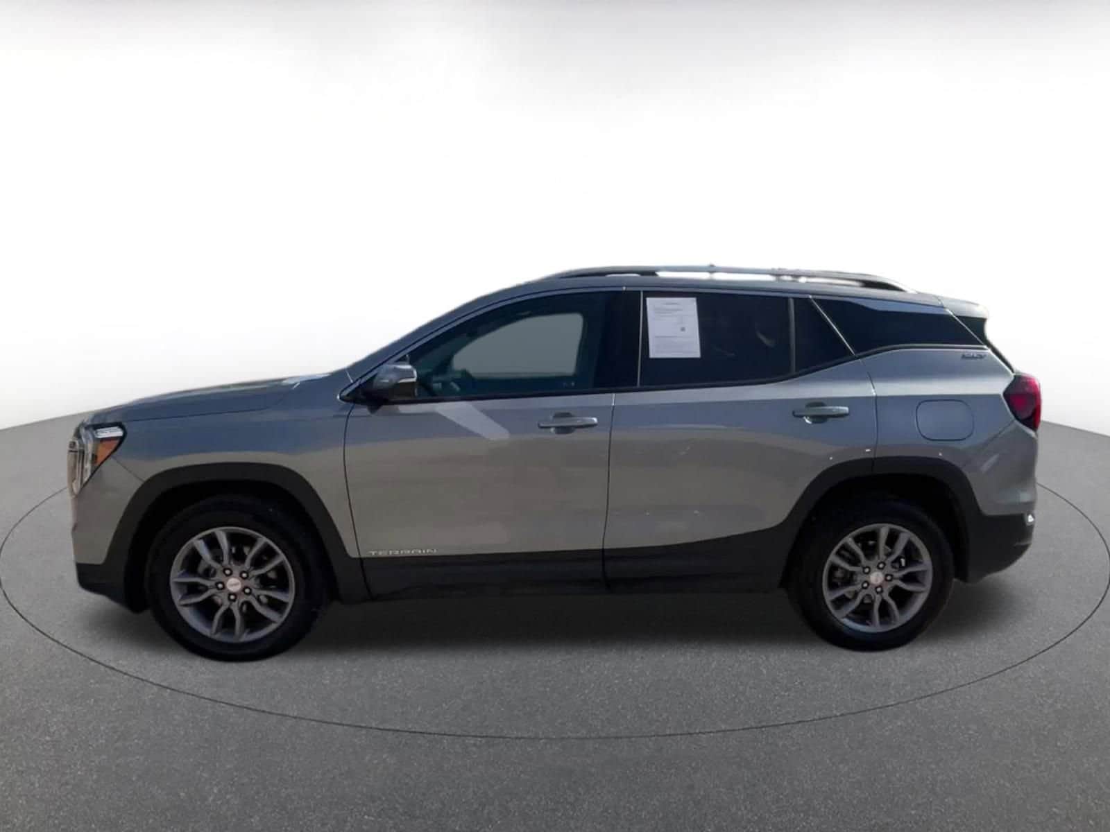 Thumbnail: 2024 GMC Terrain - 9