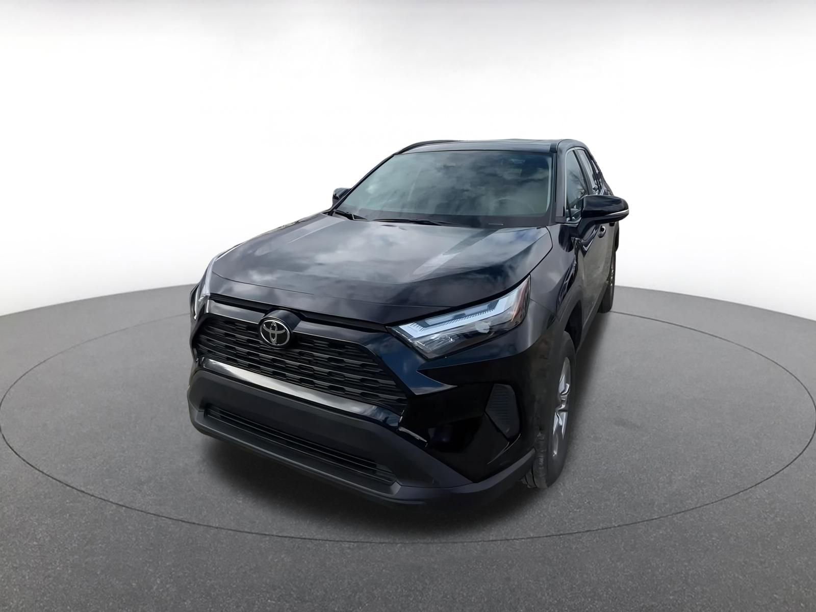 Thumbnail: 2025 Toyota RAV4 - 7