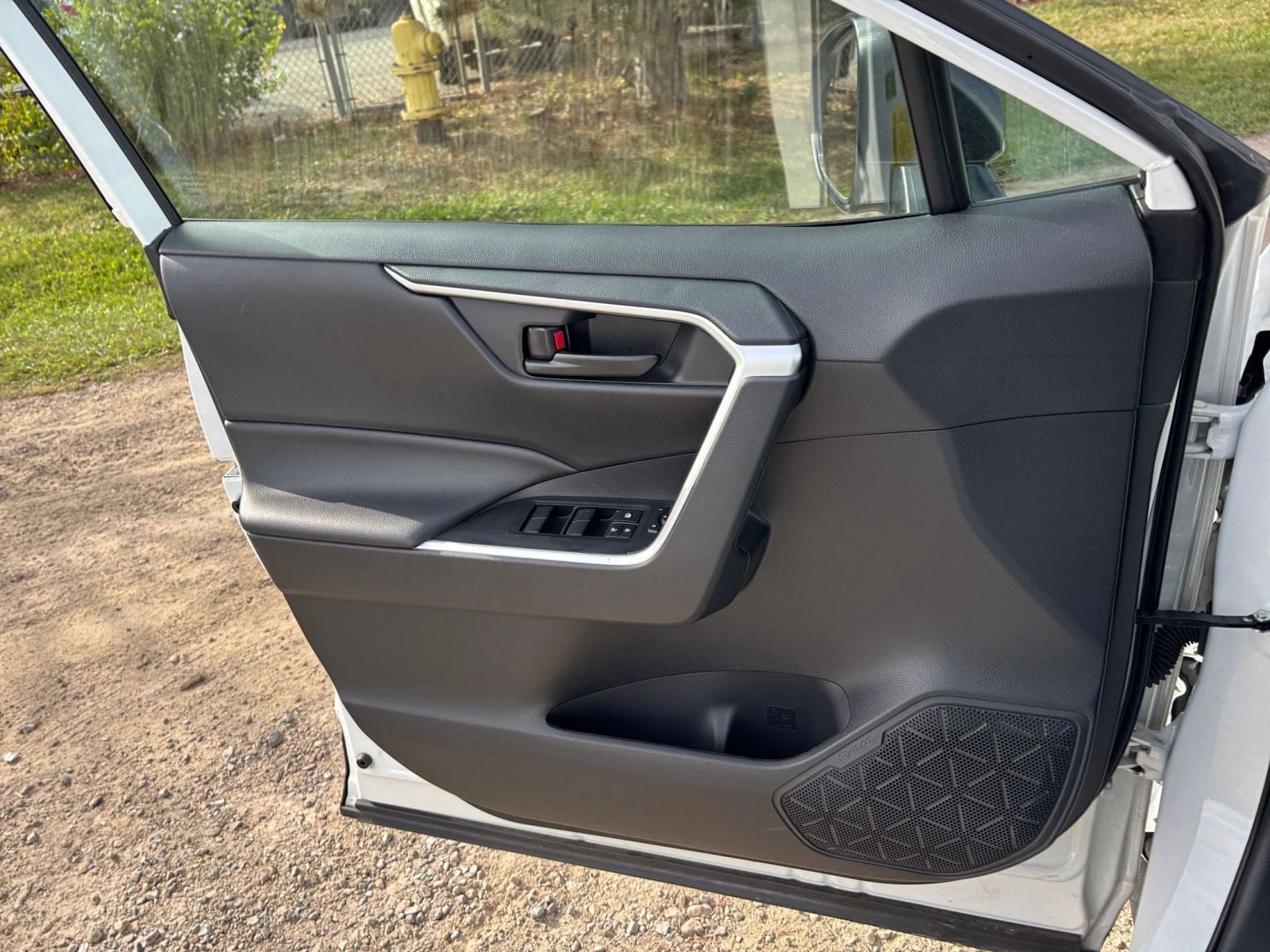 Thumbnail: 2025 Toyota RAV4 - 20