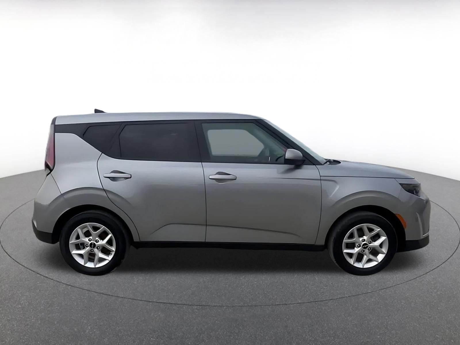 Thumbnail: 2025 Kia Soul - 16