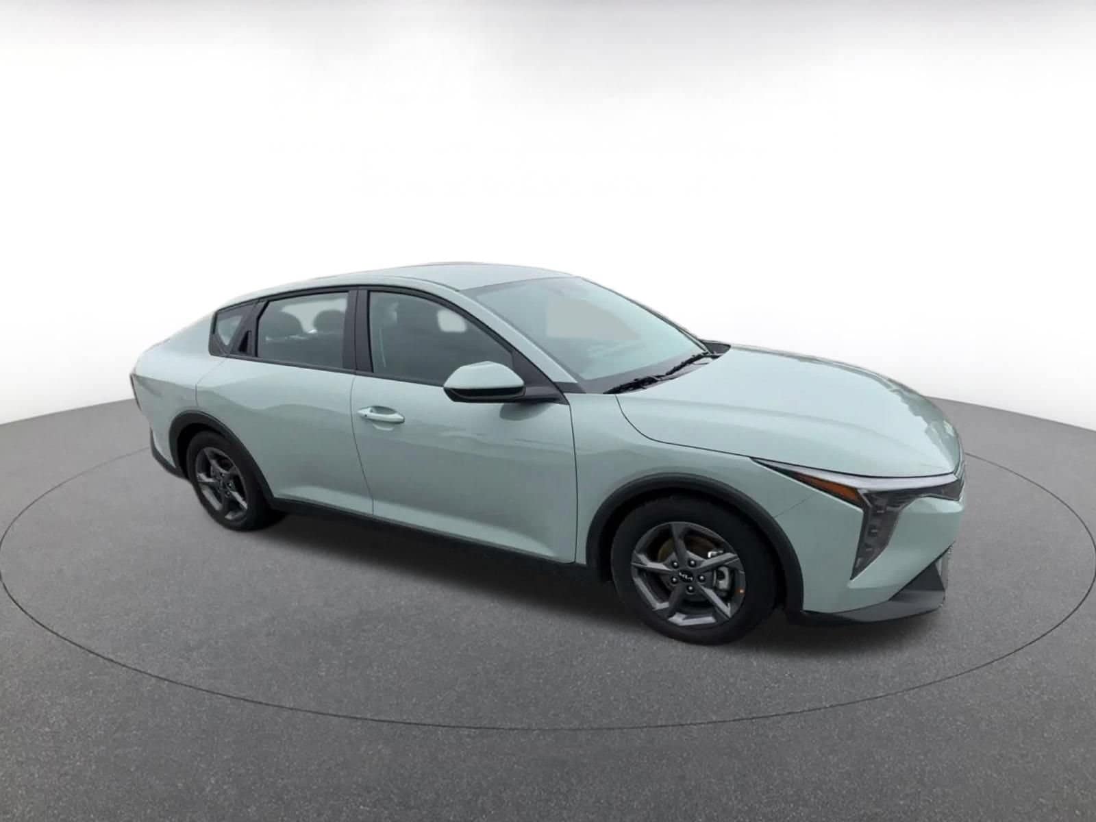 Thumbnail: 2026 Kia K4 - 2