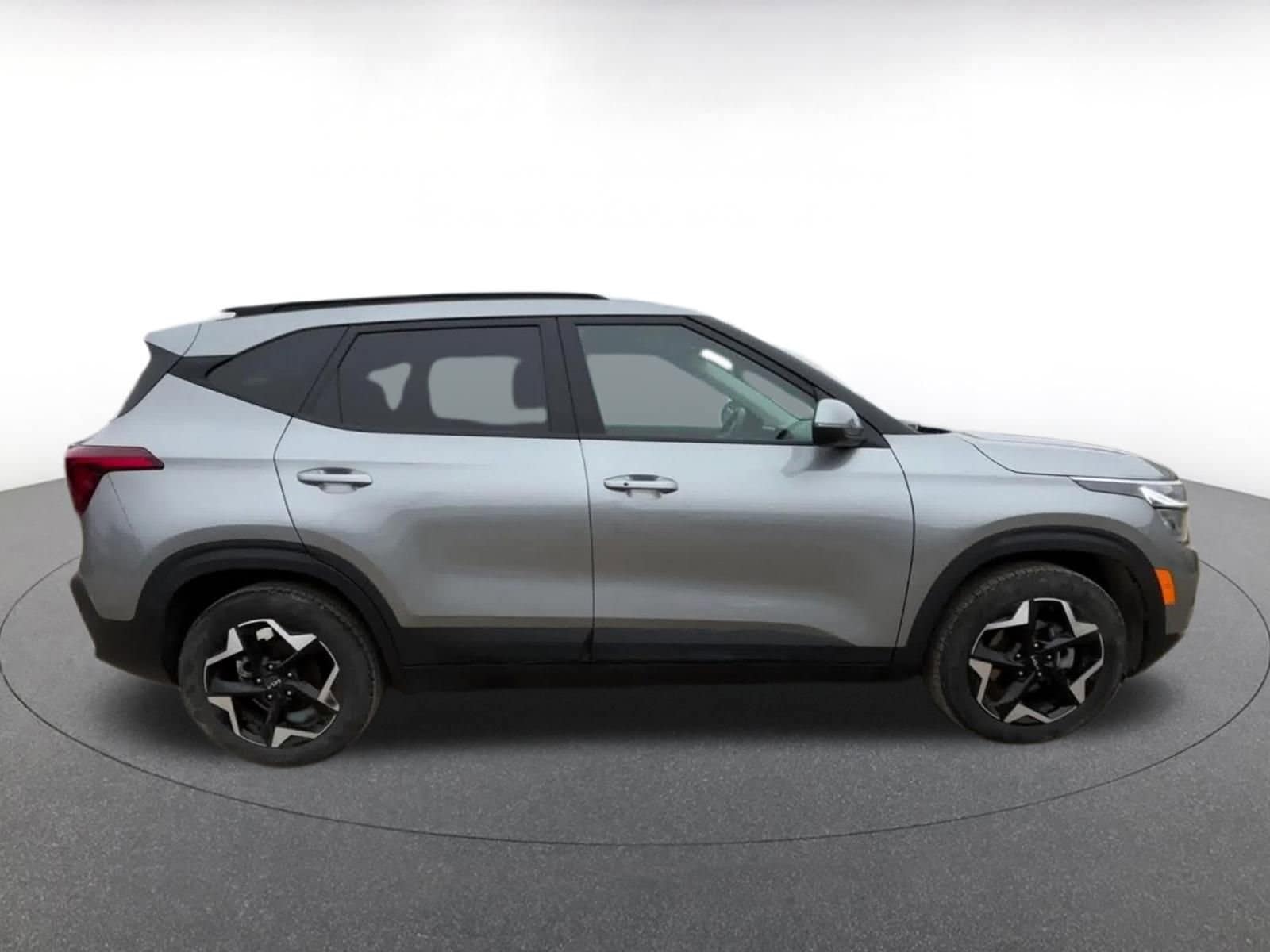 Thumbnail: 2025 Kia Seltos - 16