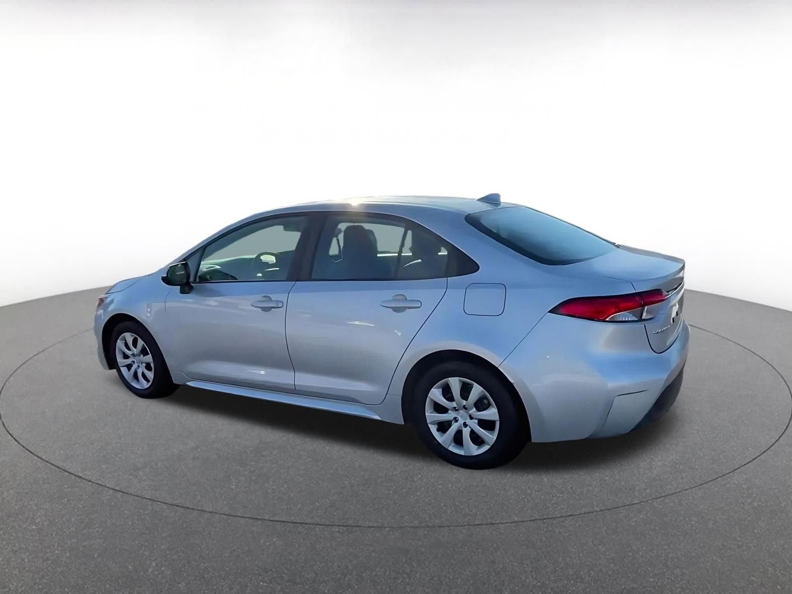 Thumbnail: 2025 Toyota Corolla - 10