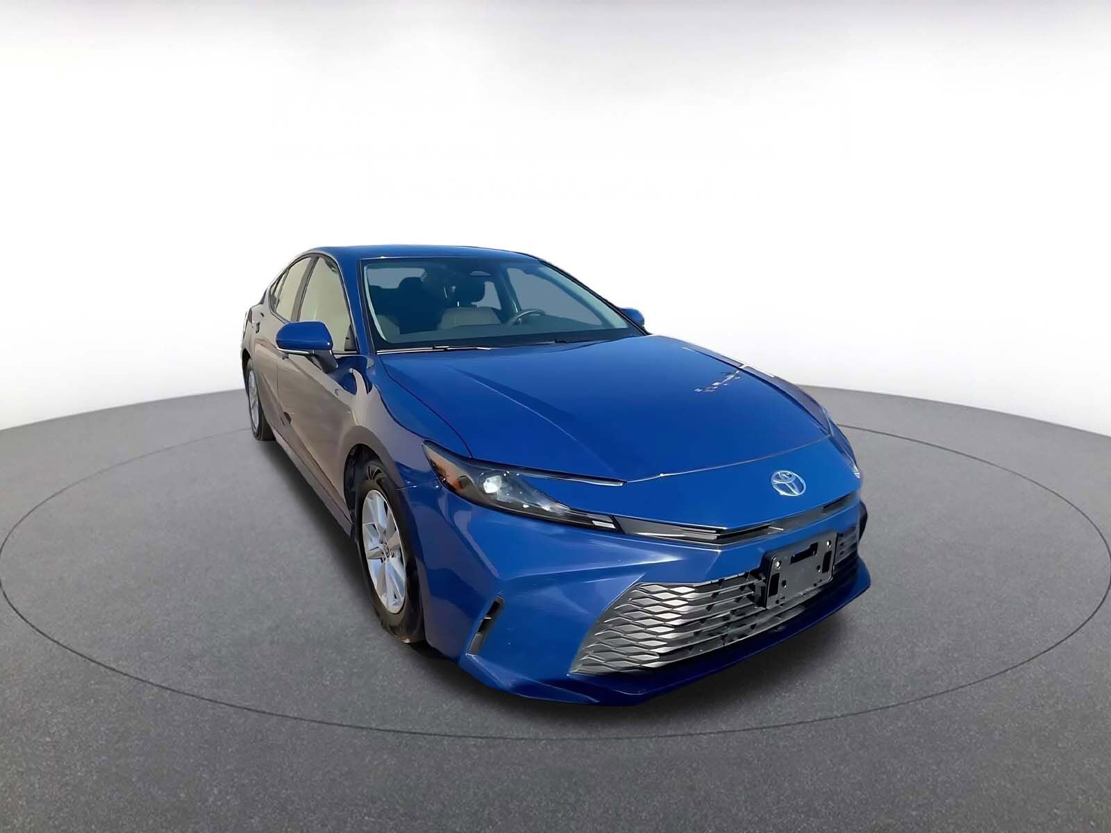 Thumbnail: 2025 Toyota Camry - 3