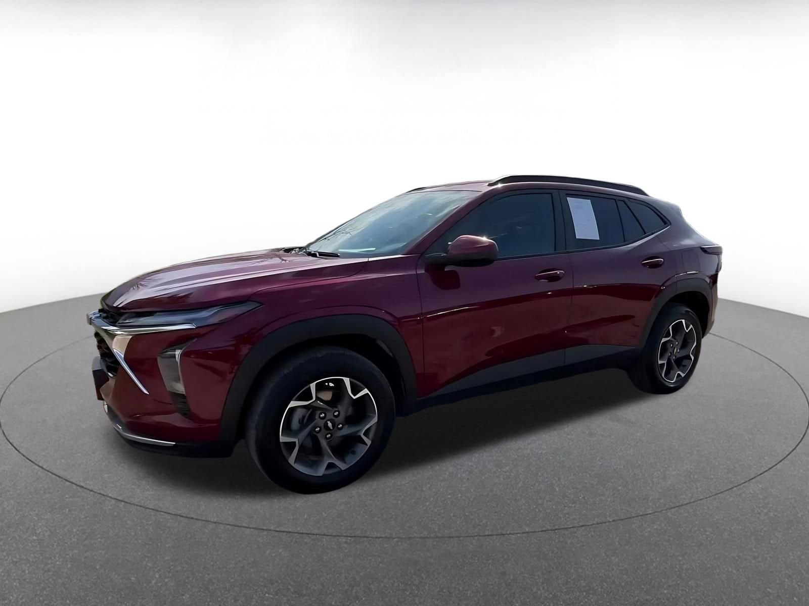 Thumbnail: 2025 Chevrolet Trax - 8