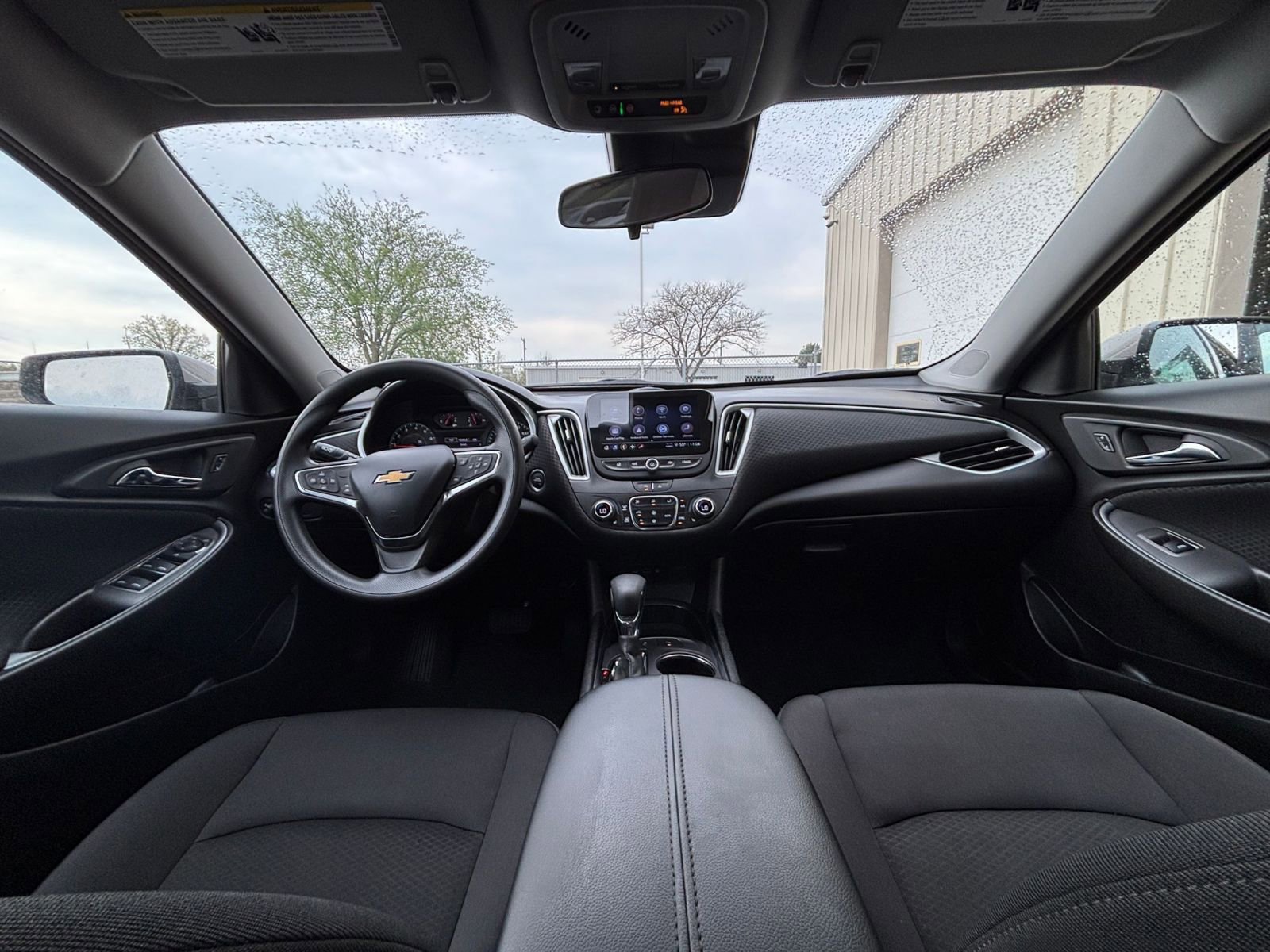 2024 Chevrolet Malibu LT 32