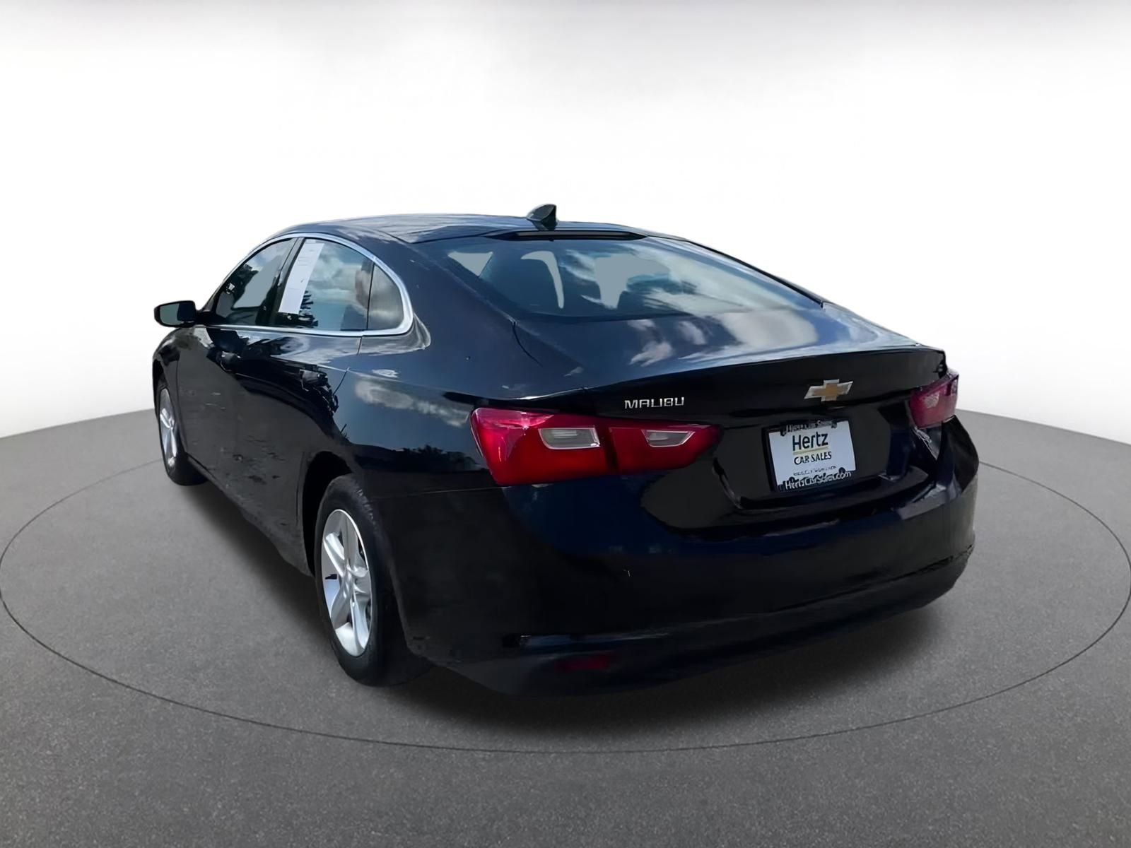 Thumbnail: 2023 Chevrolet Malibu - 11