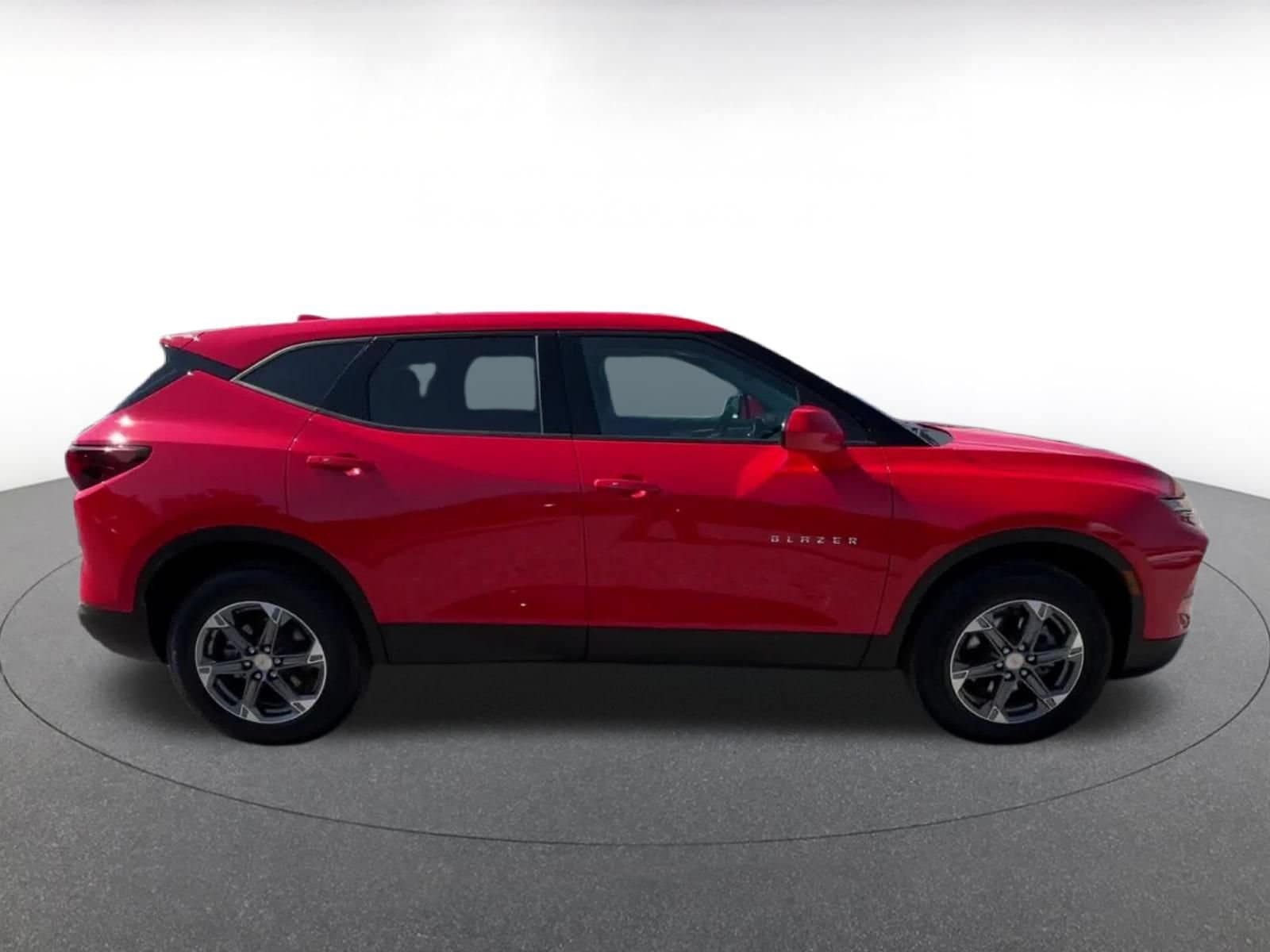 Thumbnail: 2026 Chevrolet Blazer - 16