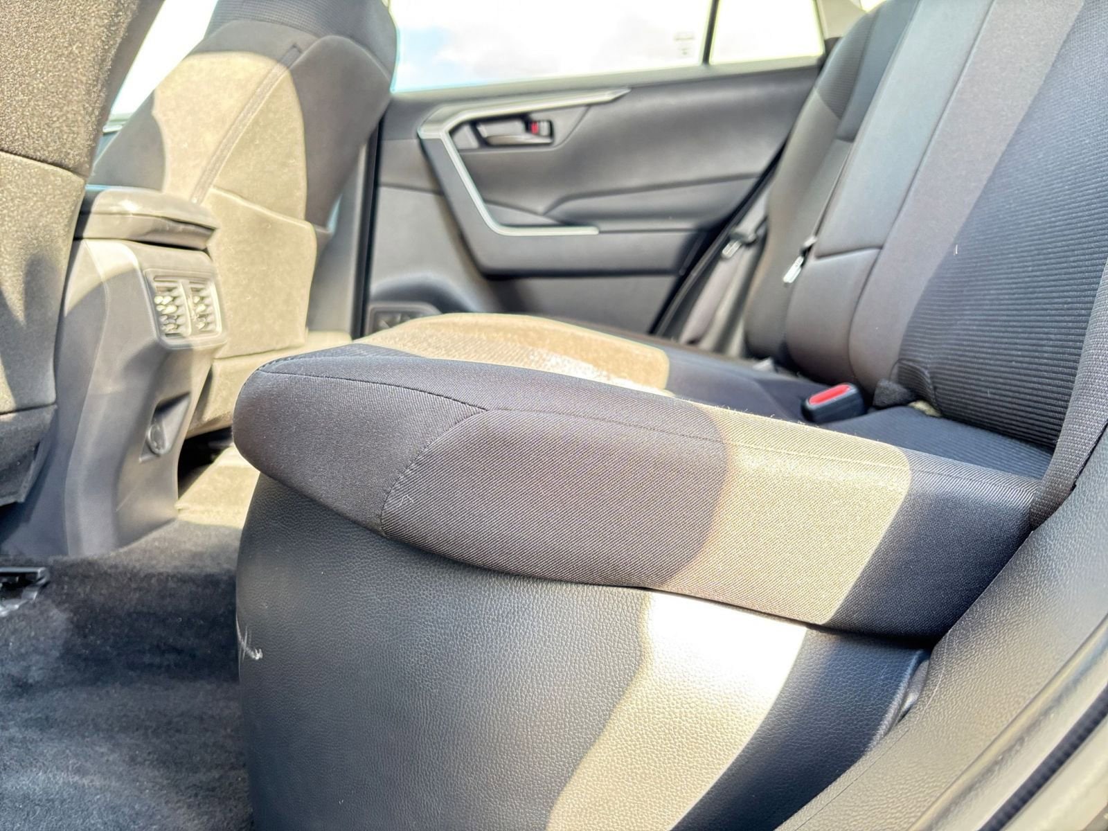 Thumbnail: 2025 Toyota RAV4 - 24