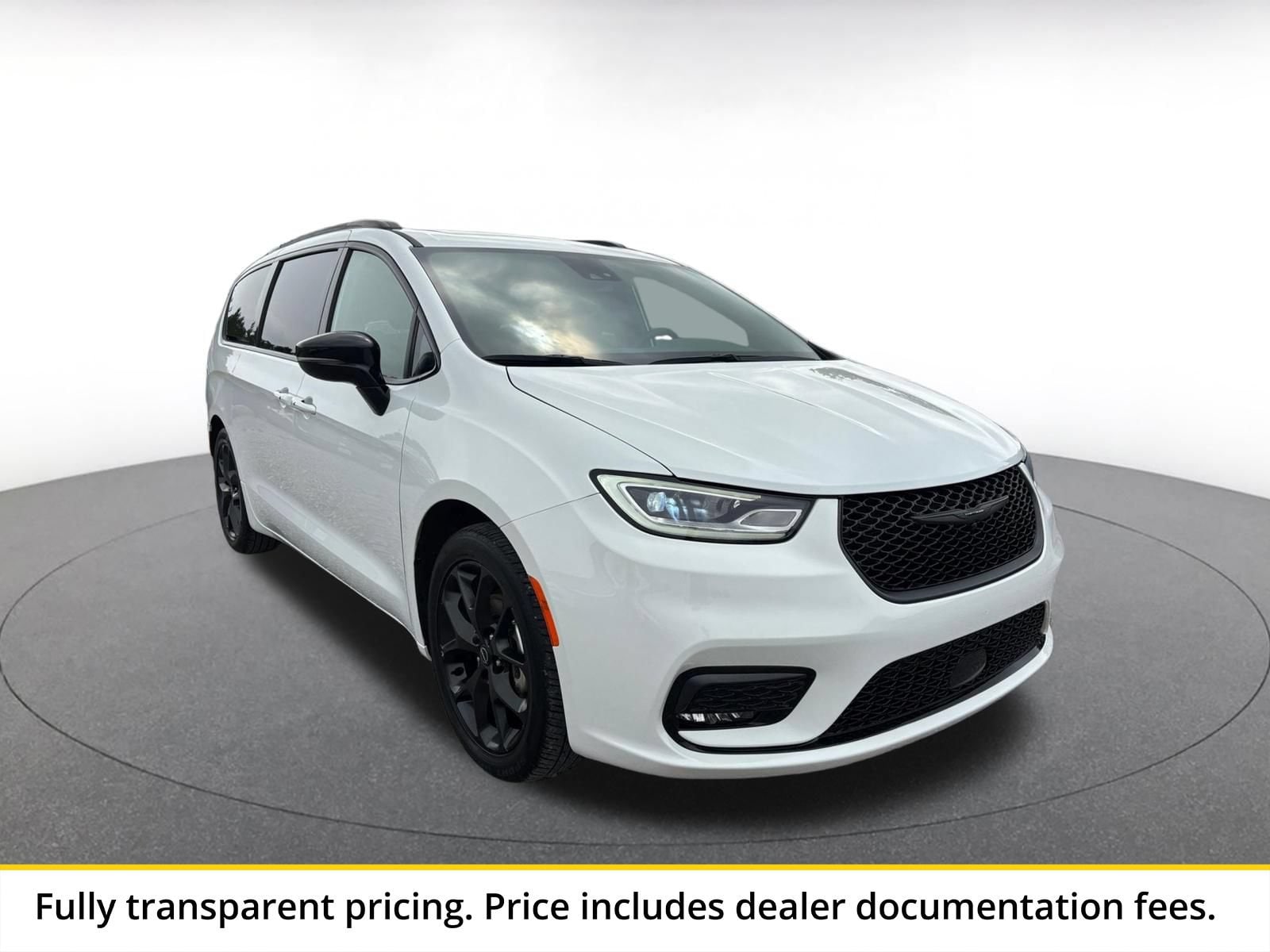 Thumbnail: 2025 Chrysler Pacifica - 1