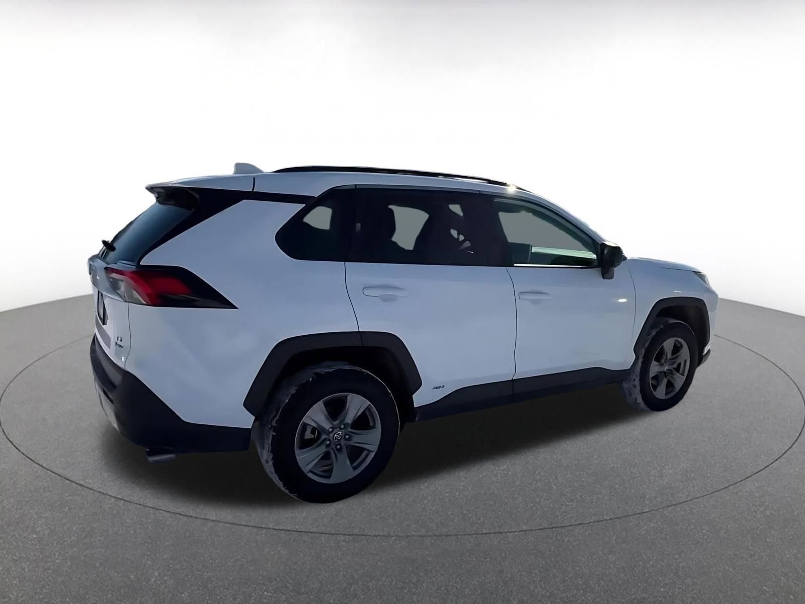 Thumbnail: 2025 Toyota RAV4 - 15