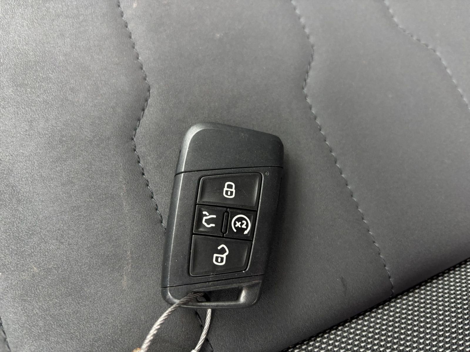 Thumbnail: 2025 Volkswagen Taos - 22