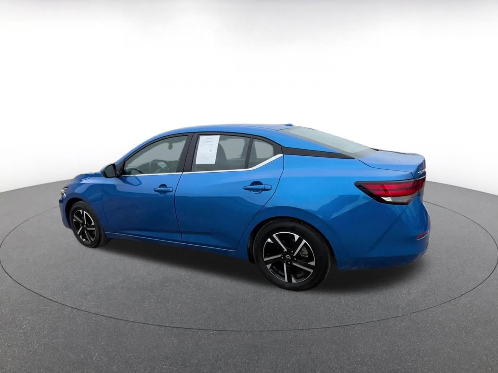 Thumbnail: 2025 Nissan Sentra - 10