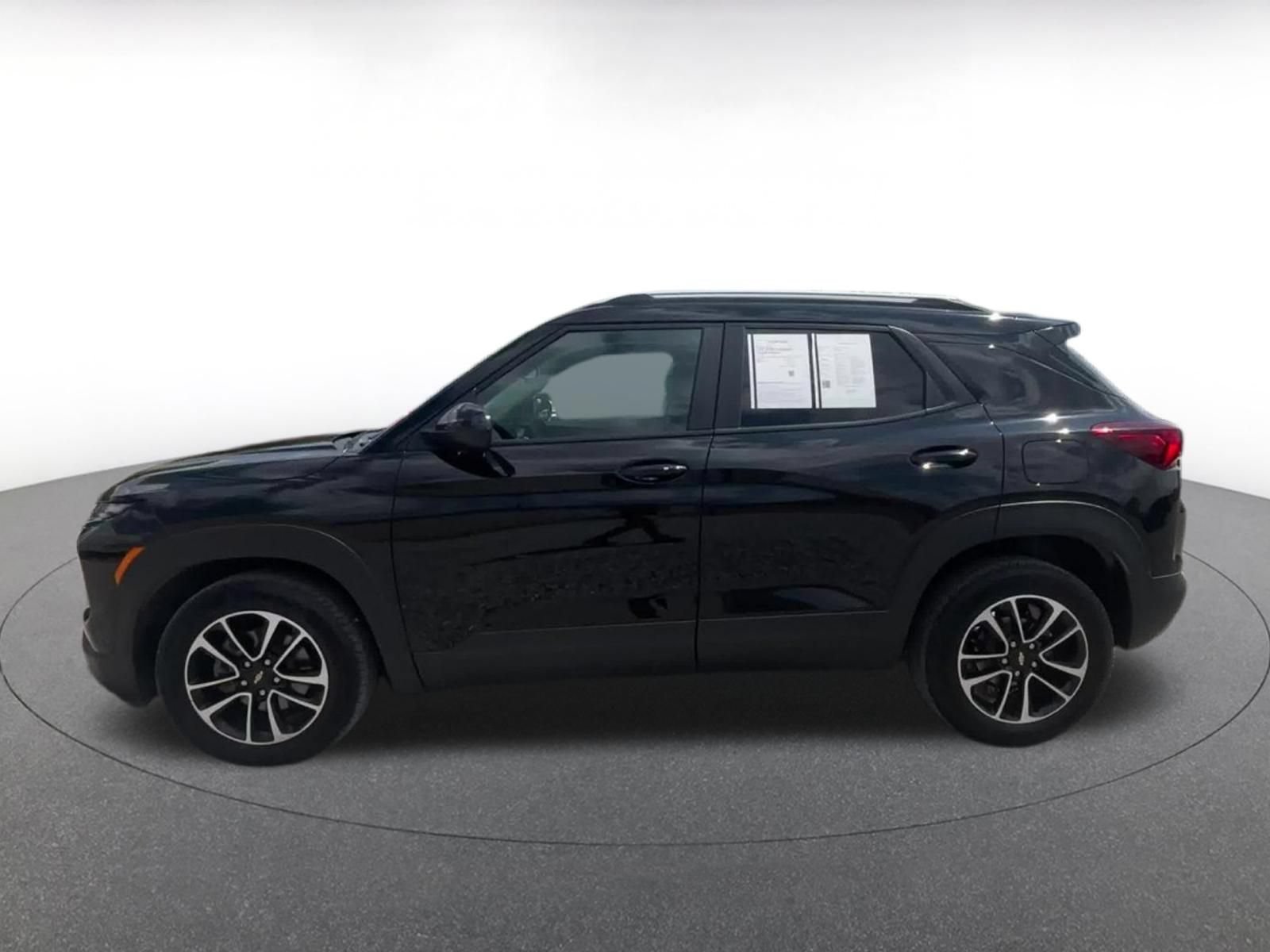 Thumbnail: 2025 Chevrolet TrailBlazer - 9