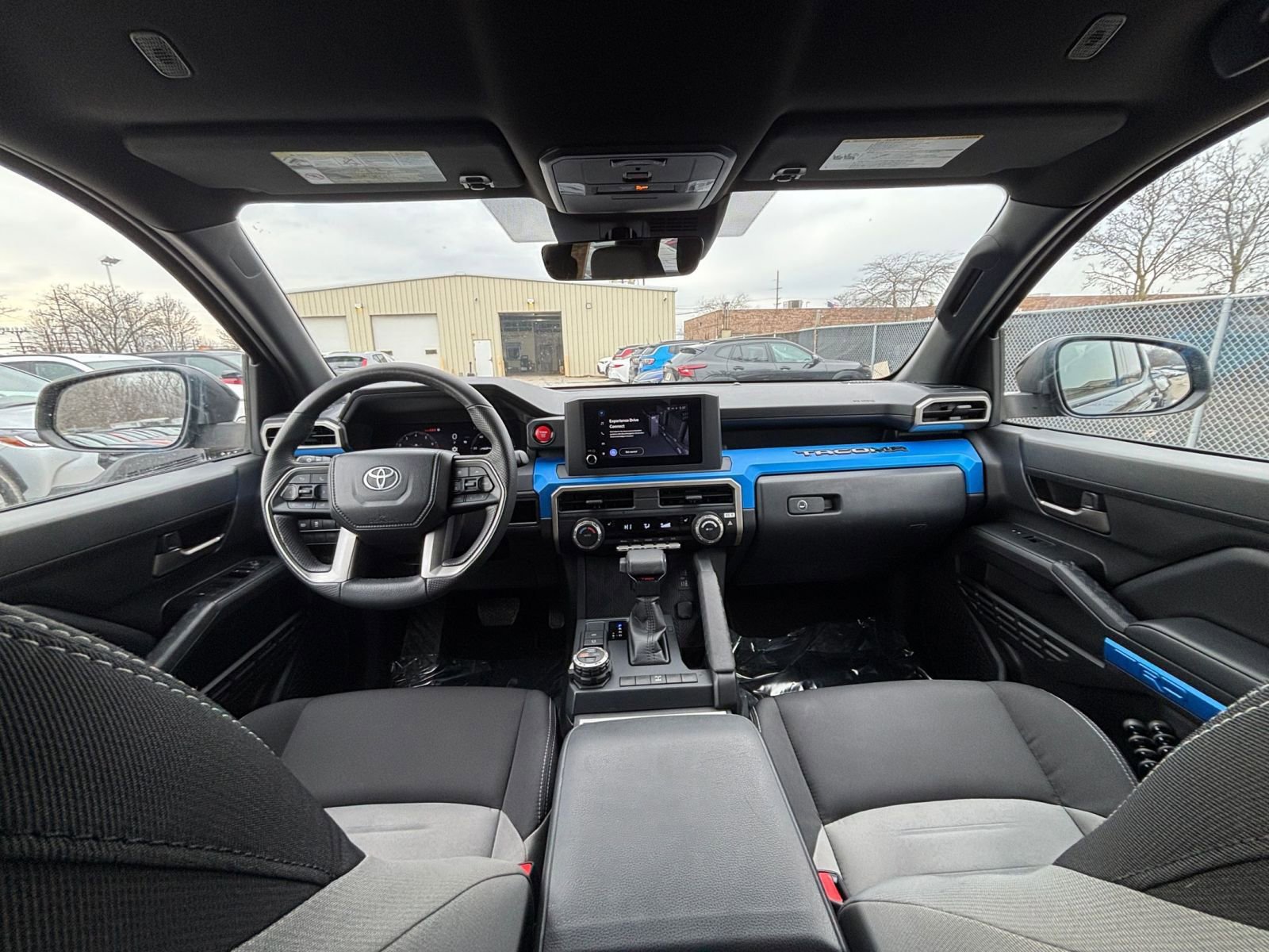 Thumbnail: 2025 Toyota Tacoma - 32