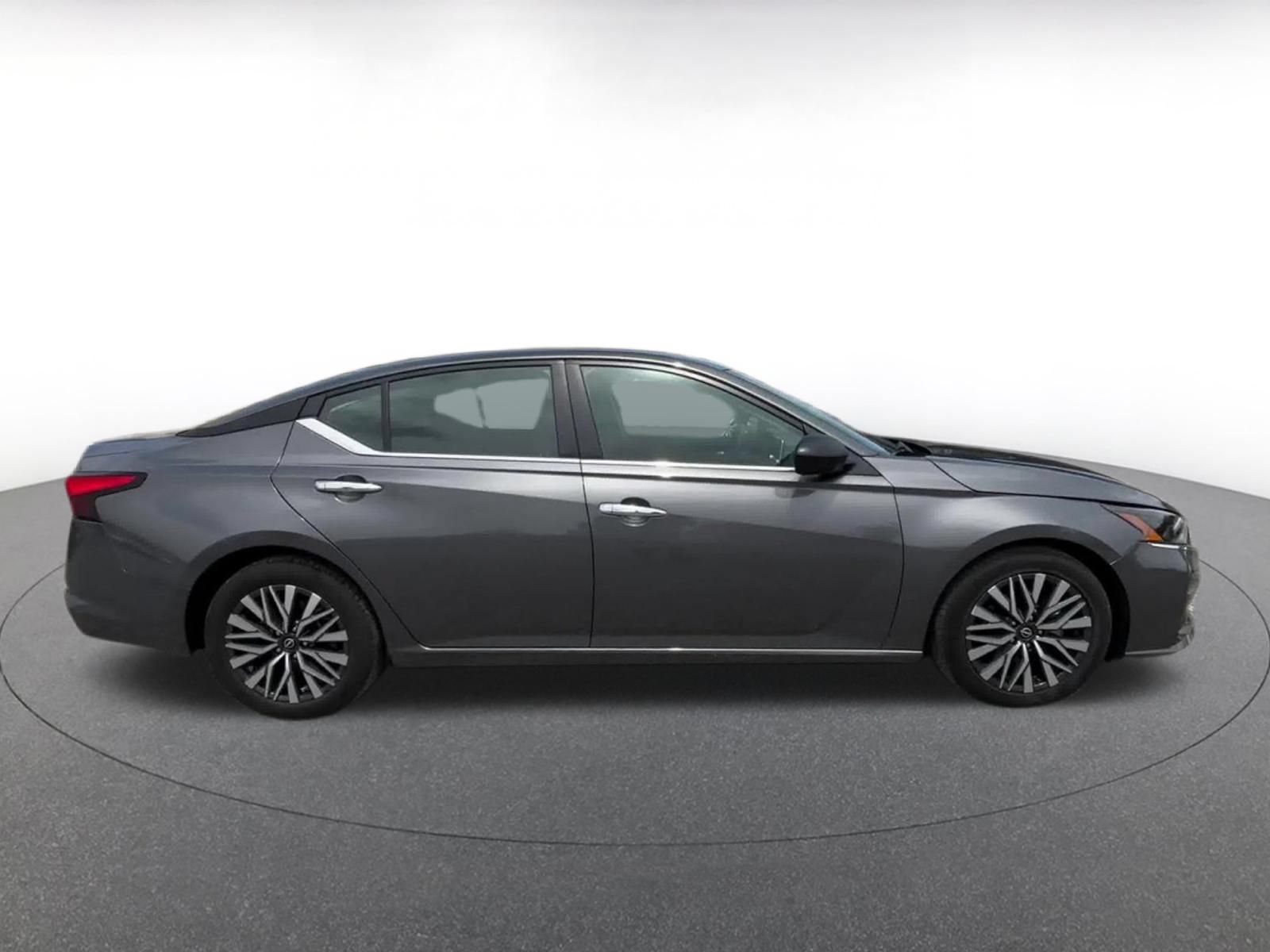 Thumbnail: 2025 Nissan Altima - 13