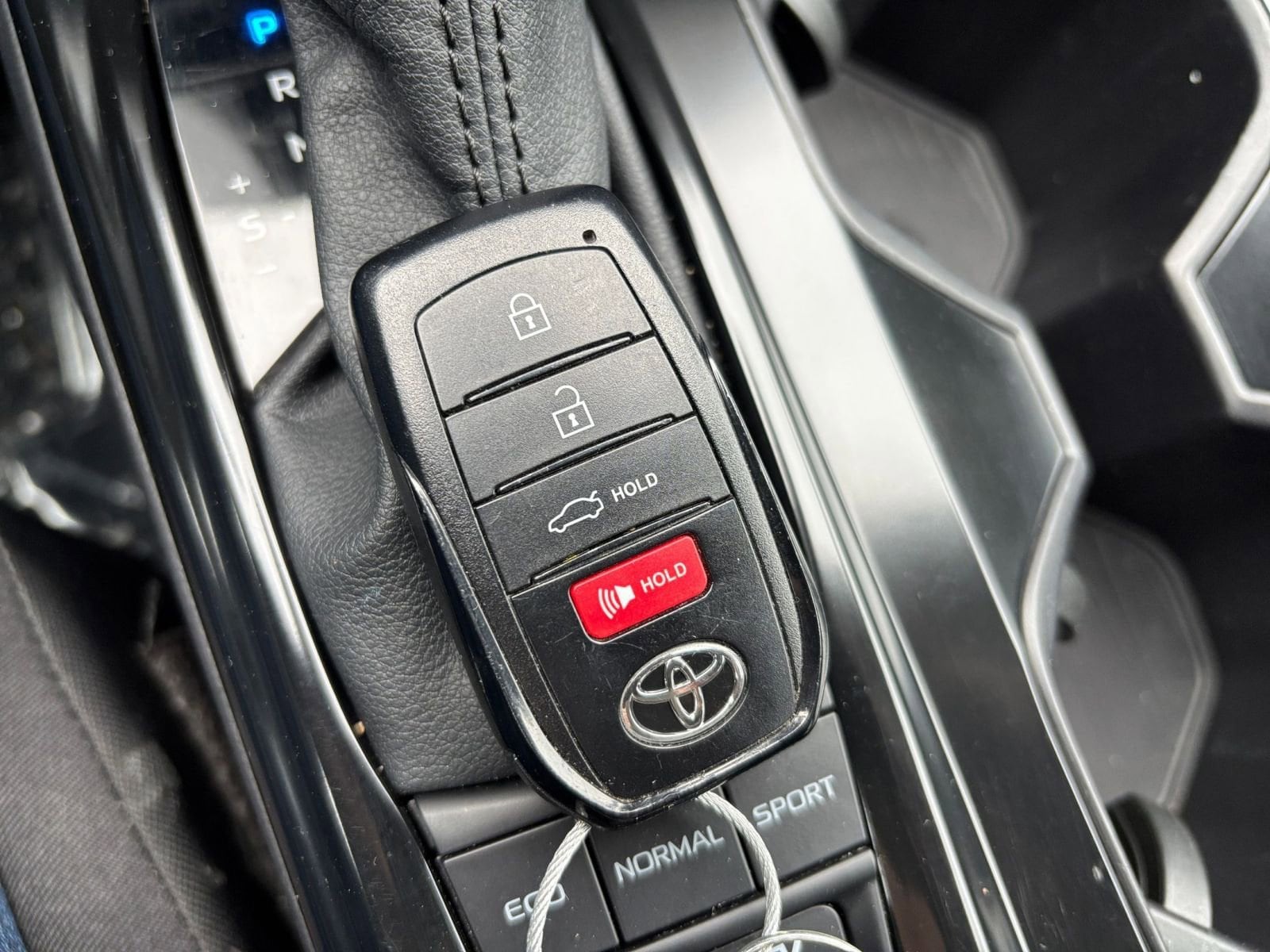 Thumbnail: 2025 Toyota Camry - 22