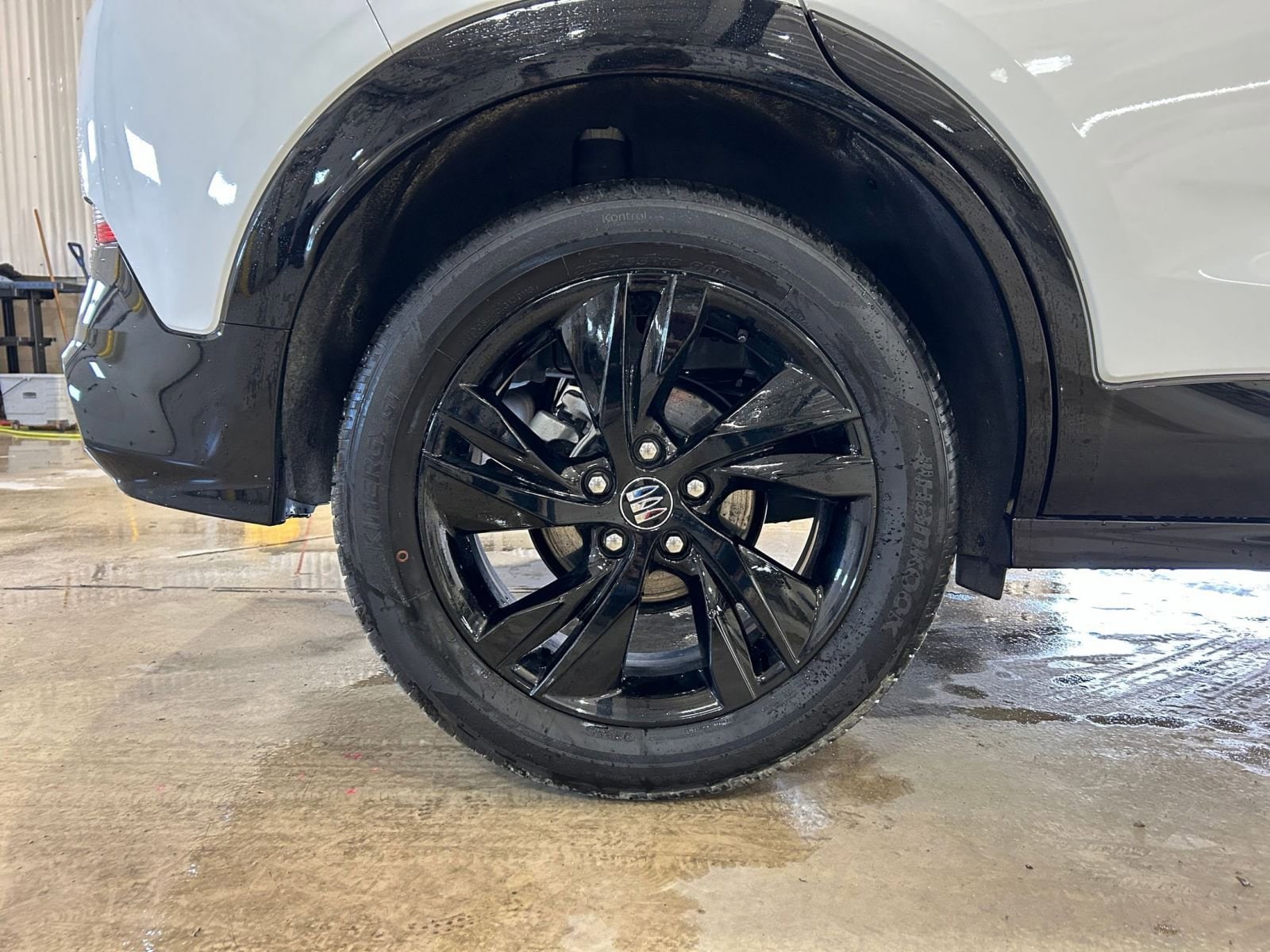 2024 Buick Encore GX Sport Touring 32