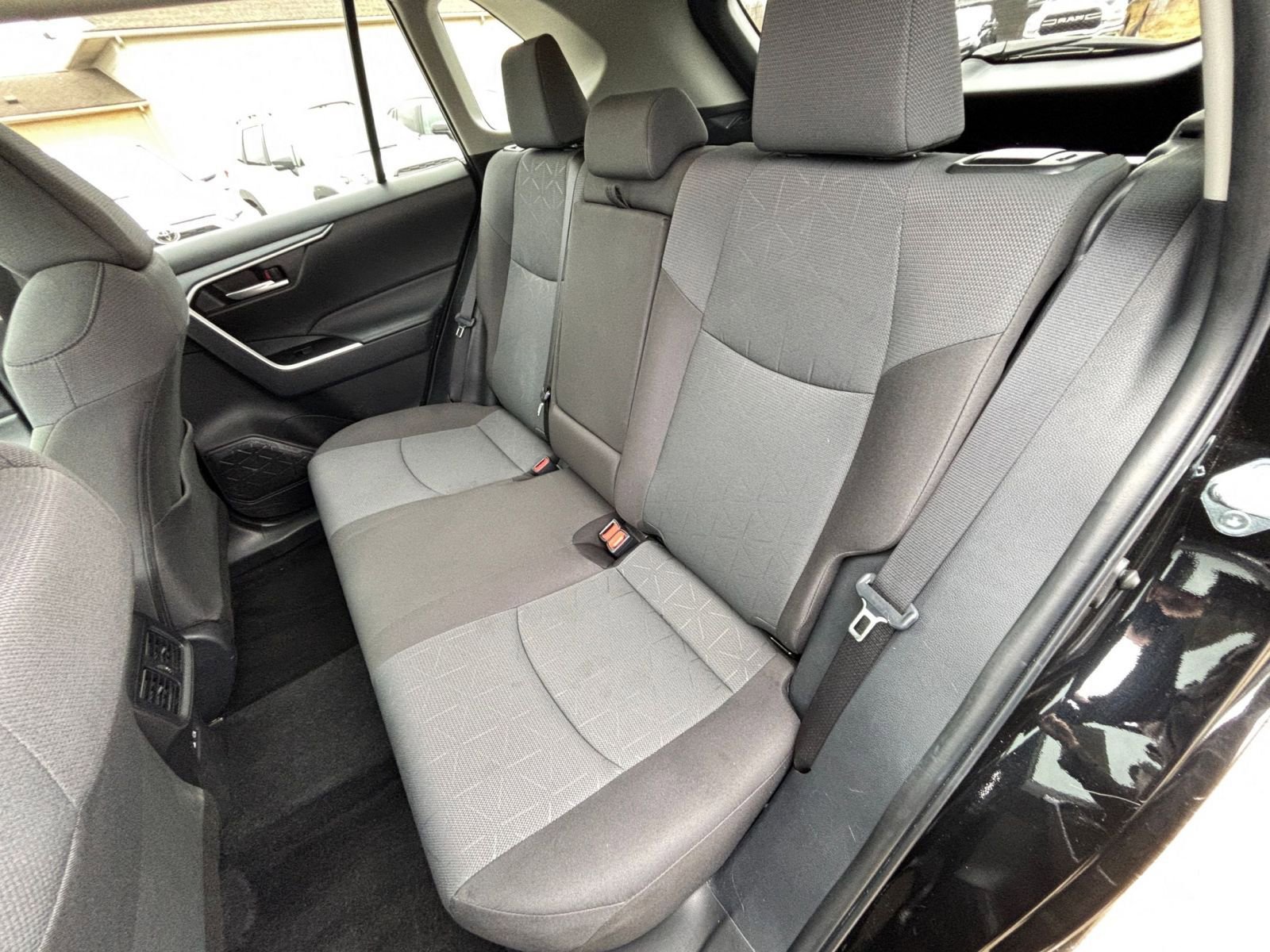 Thumbnail: 2025 Toyota RAV4 - 25