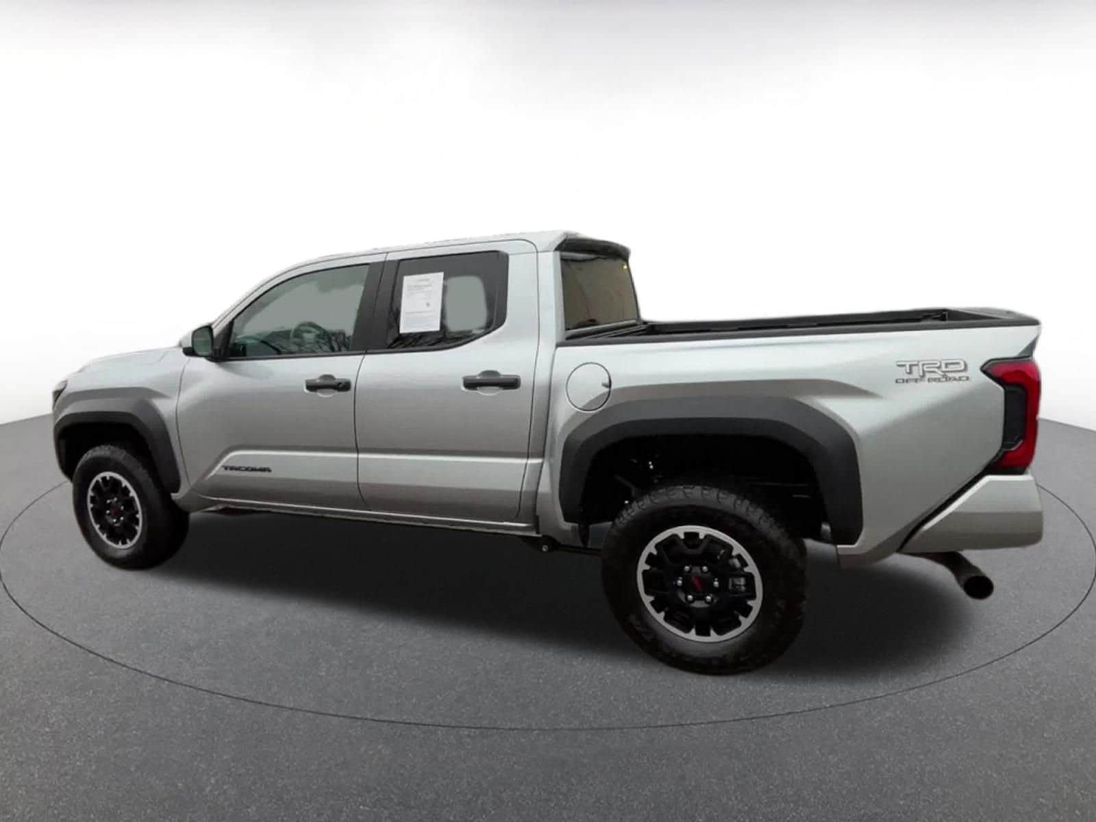 Thumbnail: 2025 Toyota Tacoma - 10