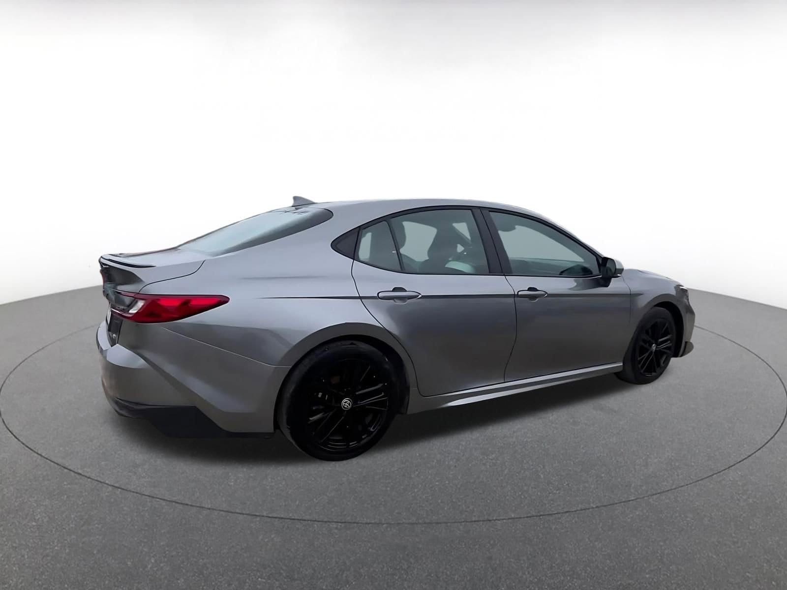 Thumbnail: 2025 Toyota Camry - 15
