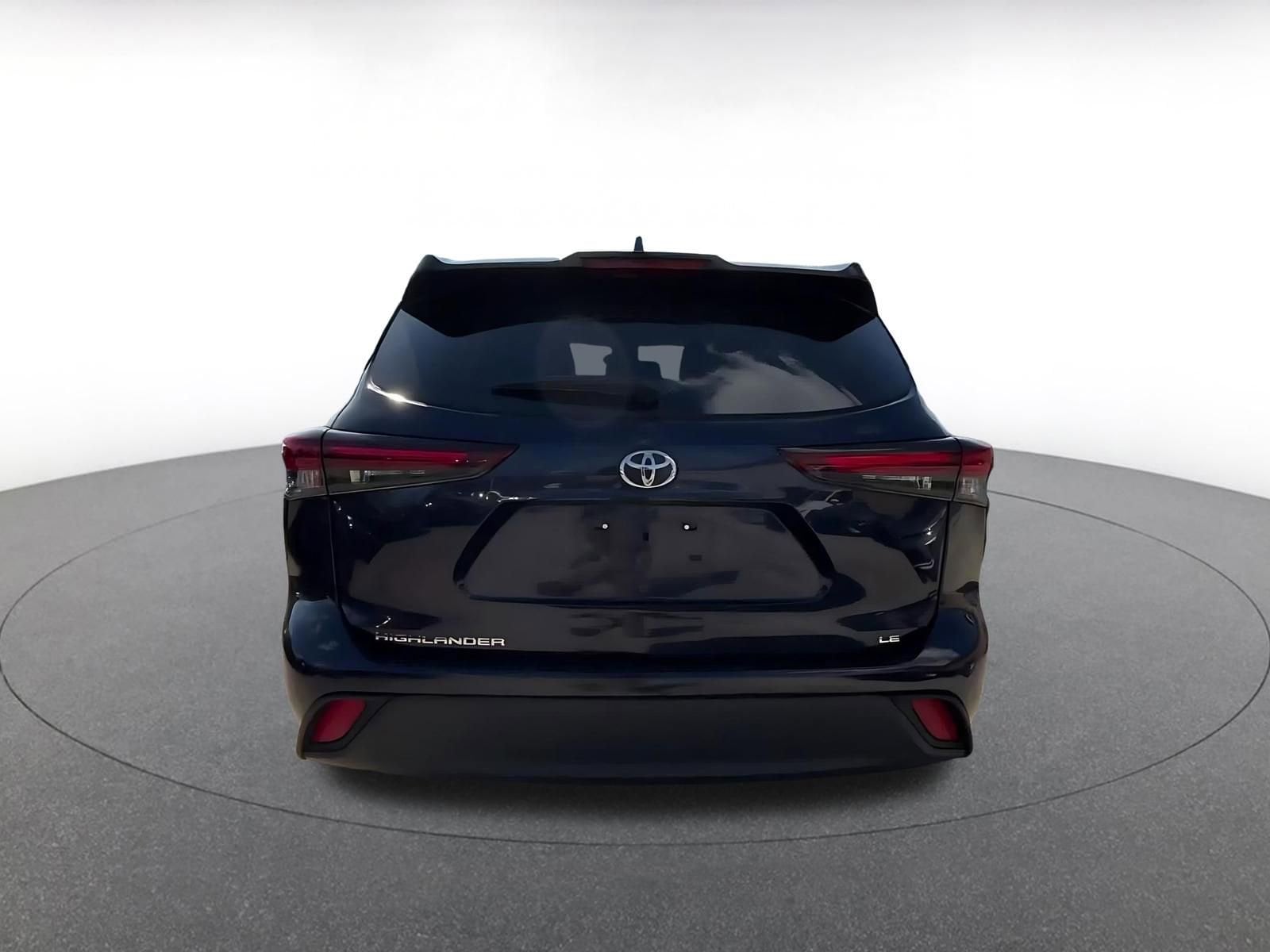 Thumbnail: 2025 Toyota Highlander - 11