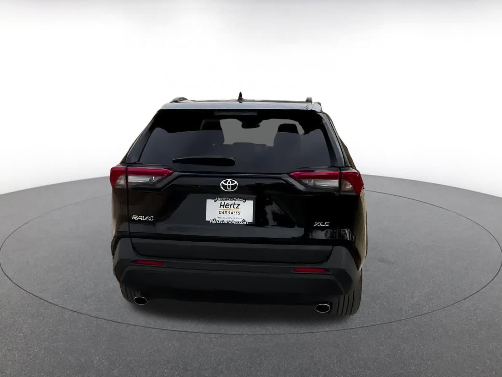 Thumbnail: 2025 Toyota RAV4 - 12