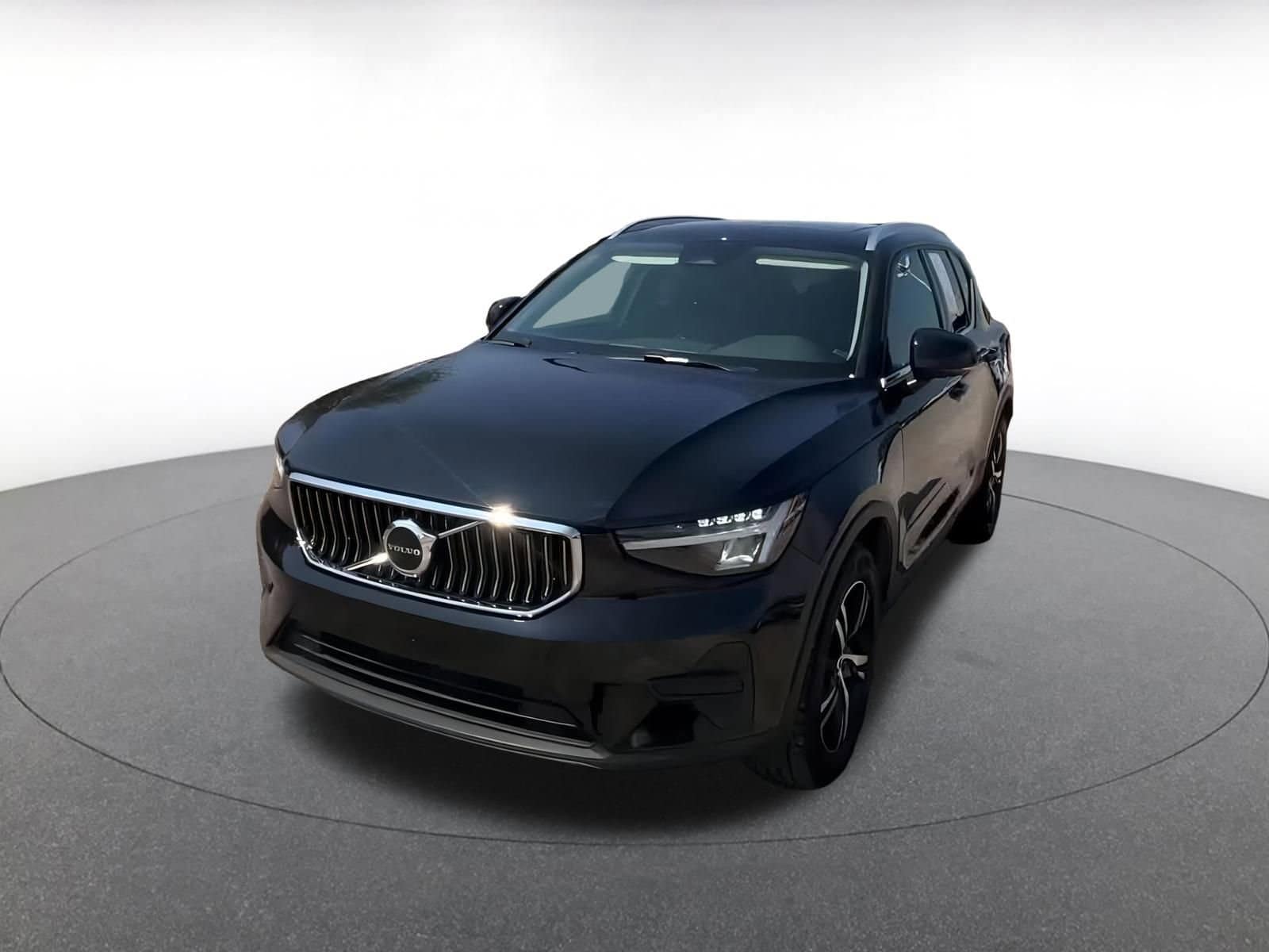 Thumbnail: 2024 Volvo XC40 - 7
