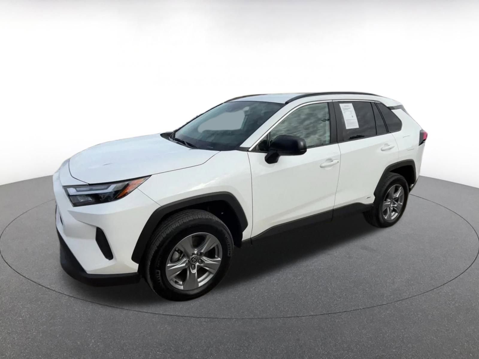 Thumbnail: 2025 Toyota RAV4 - 8