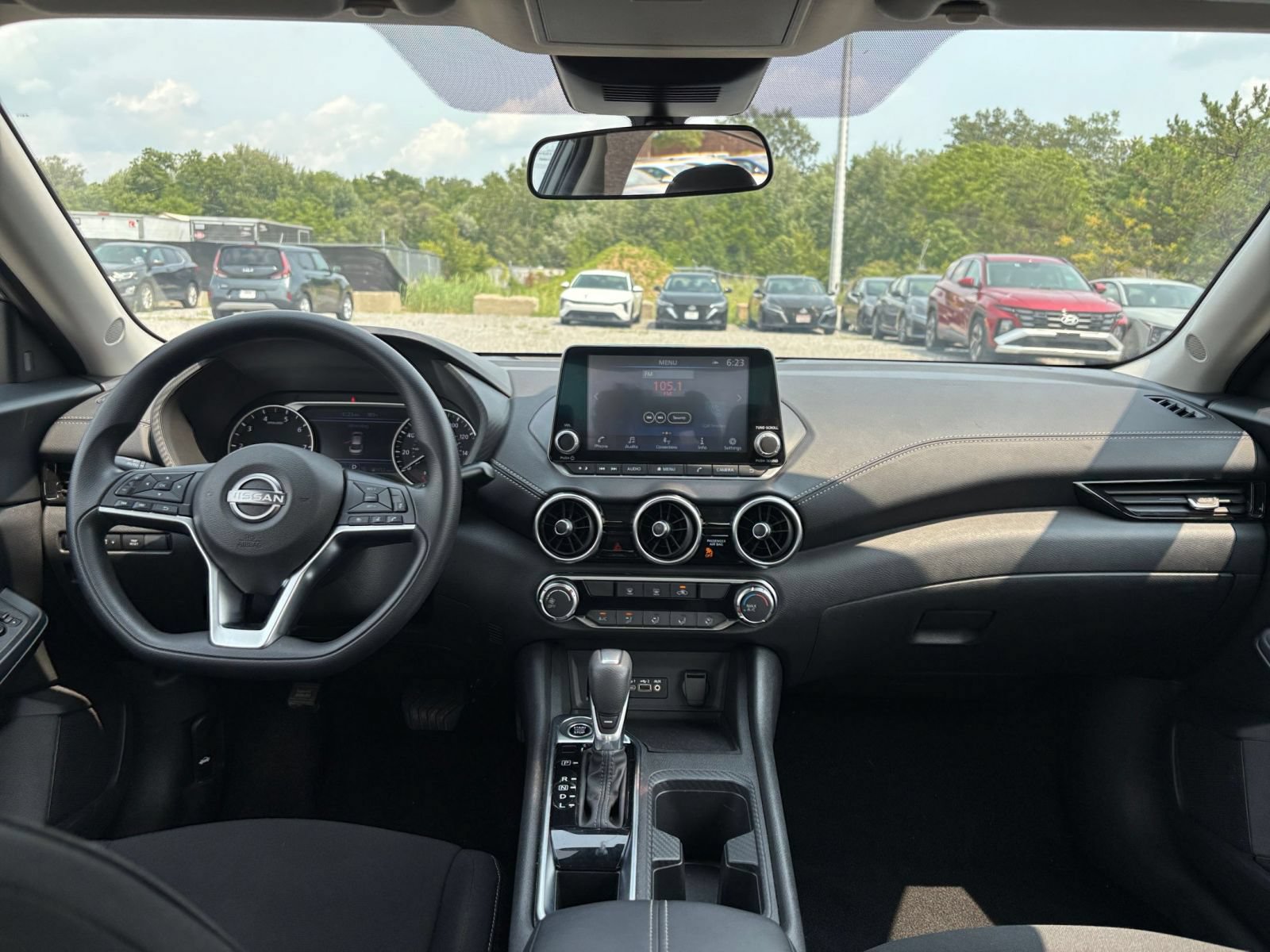 Thumbnail: 2025 Nissan Sentra - 31