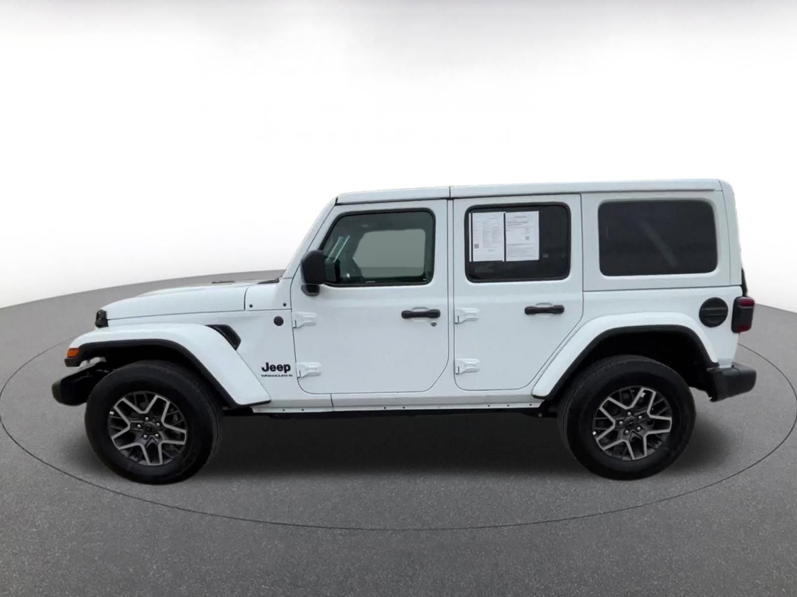 Thumbnail: 2025 Jeep Wrangler - 9