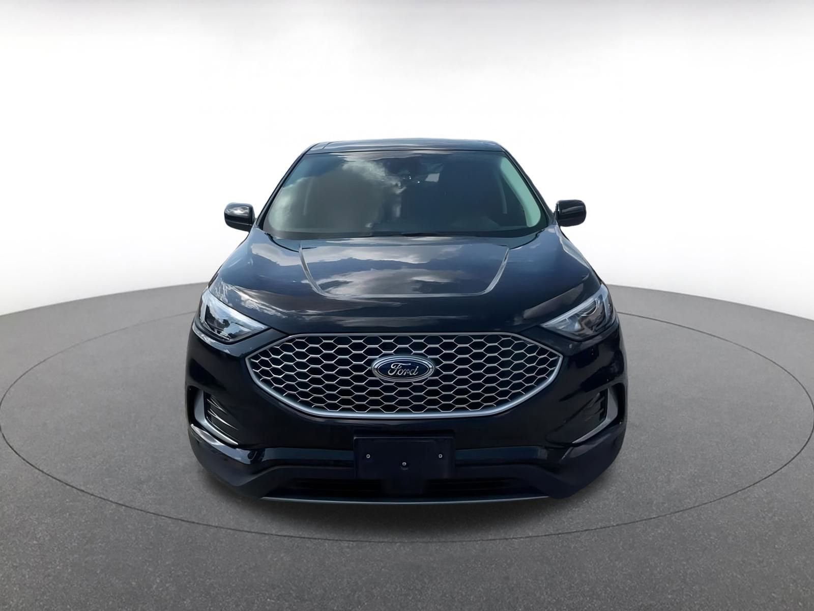 Thumbnail: 2024 Ford Edge - 4
