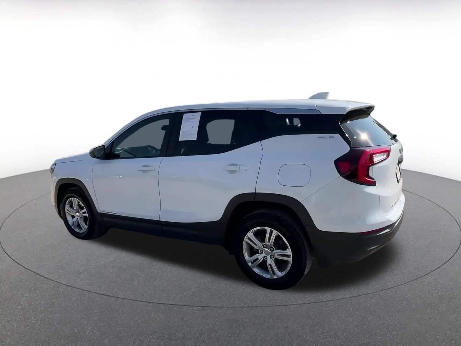 Thumbnail: 2024 GMC Terrain - 10