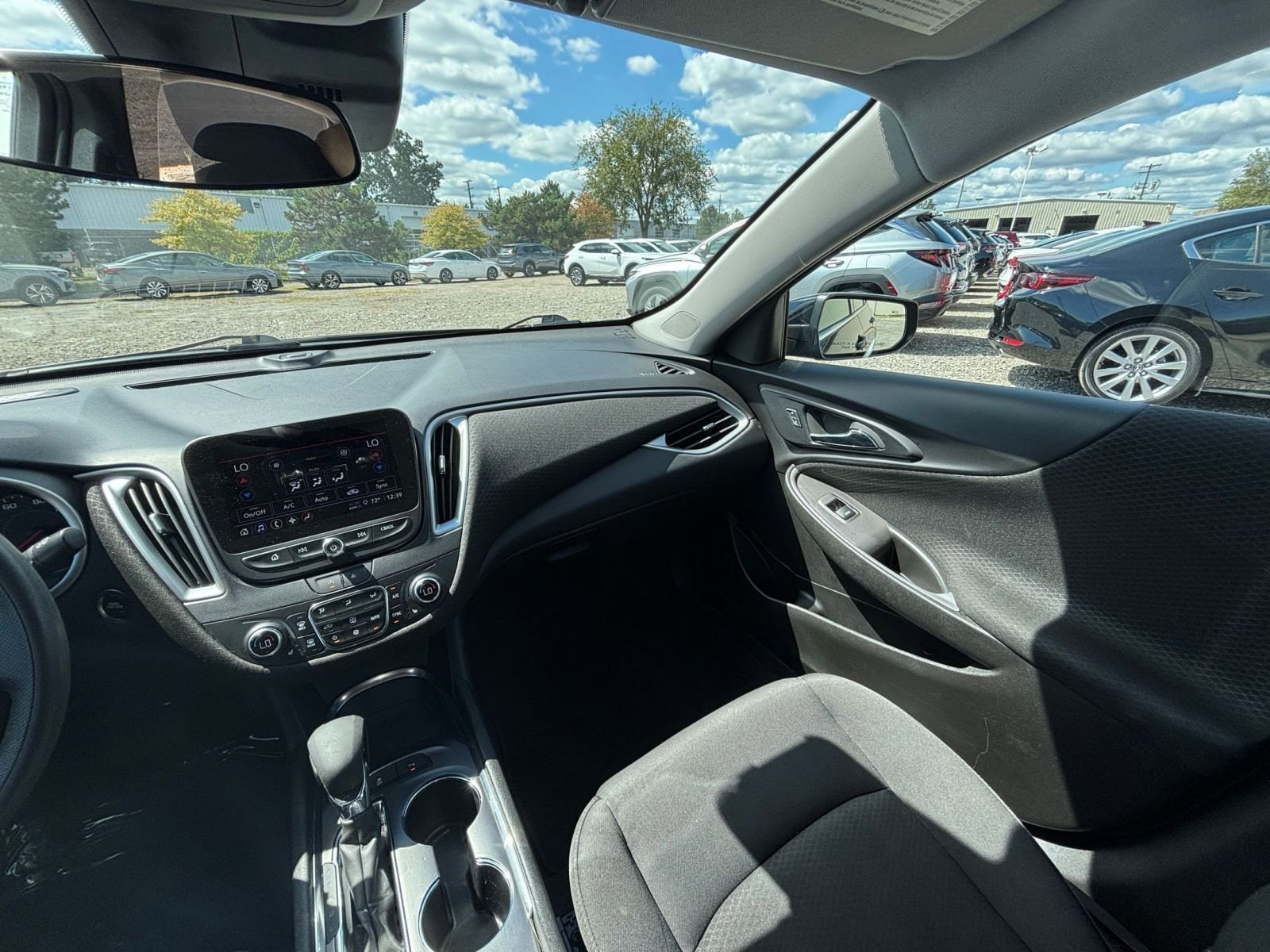 Thumbnail: 2023 Chevrolet Malibu - 35