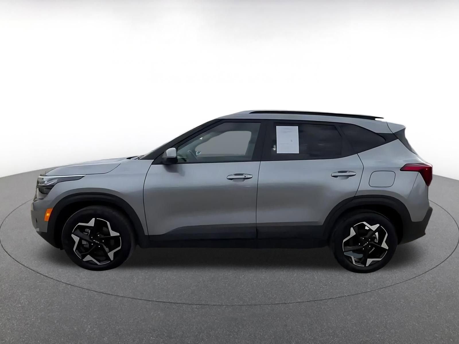 Thumbnail: 2025 Kia Seltos - 9