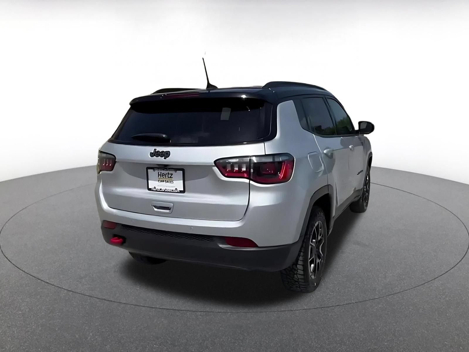 Thumbnail: 2025 Jeep Compass - 15