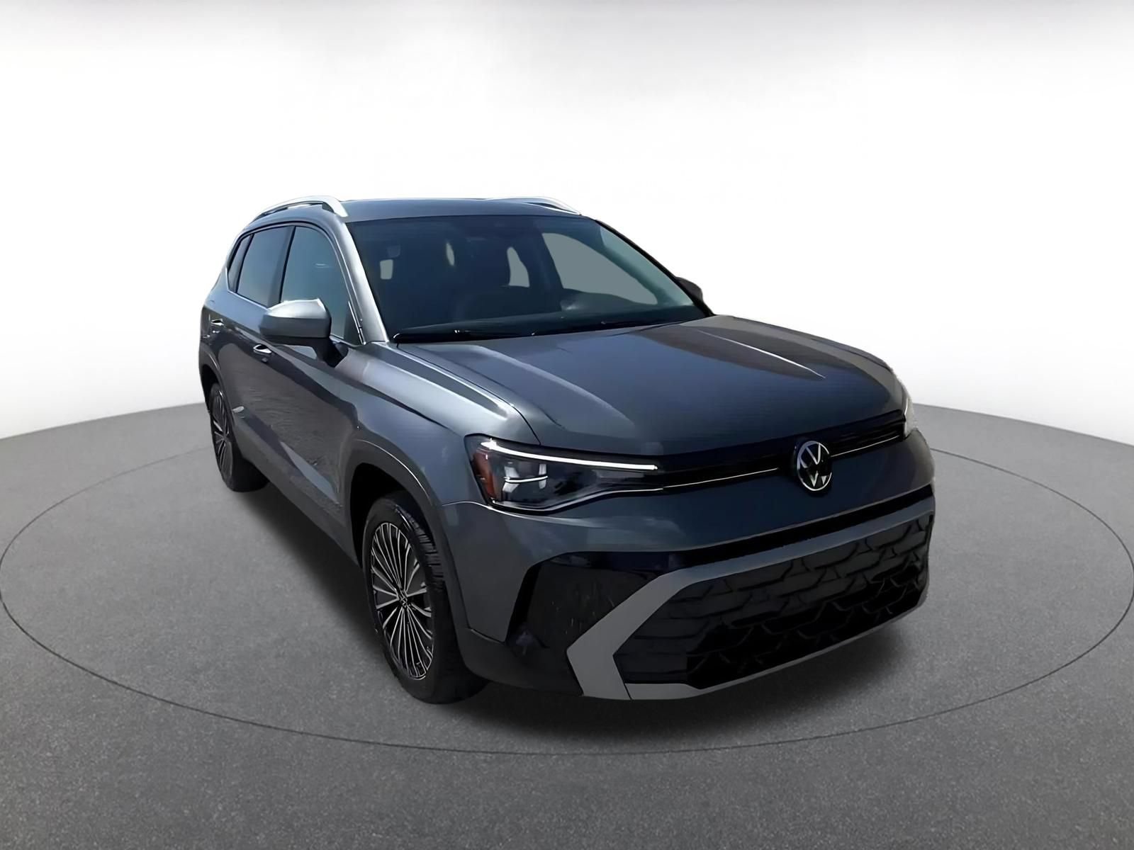 Thumbnail: 2026 Volkswagen Taos - 3