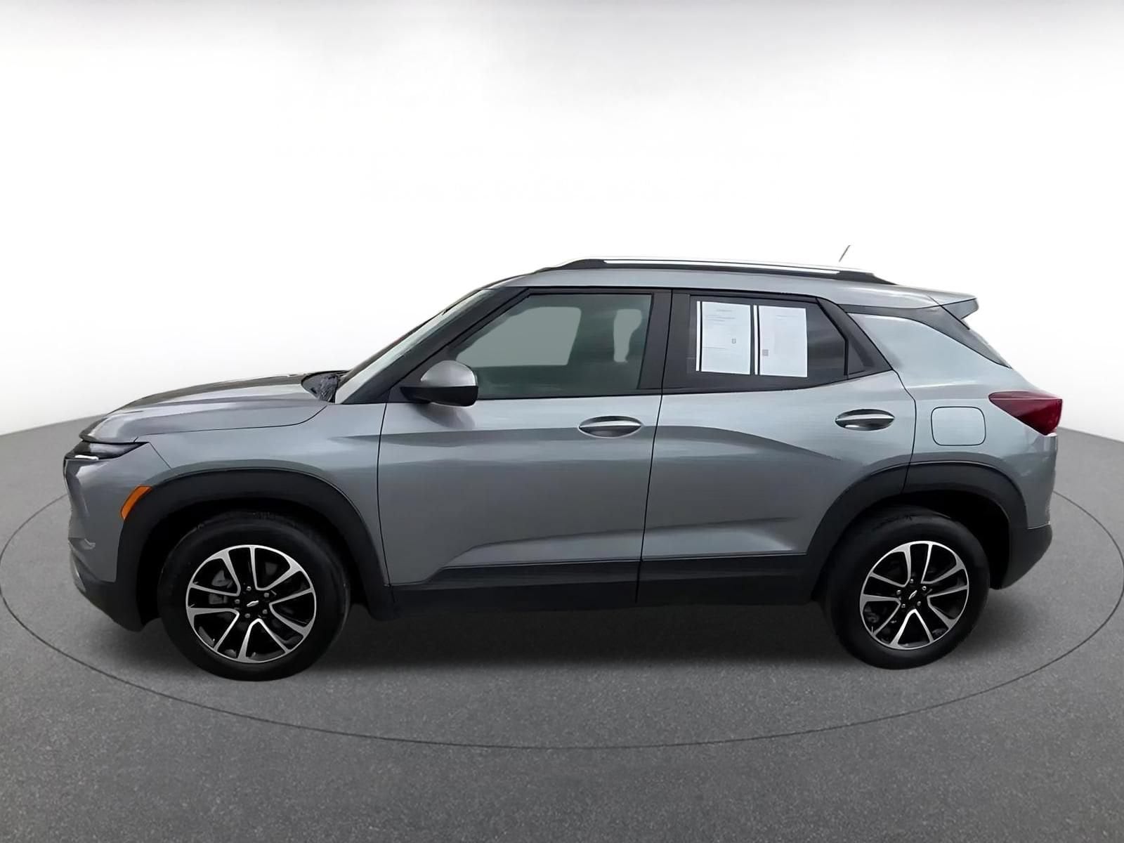 Thumbnail: 2025 Chevrolet TrailBlazer - 9