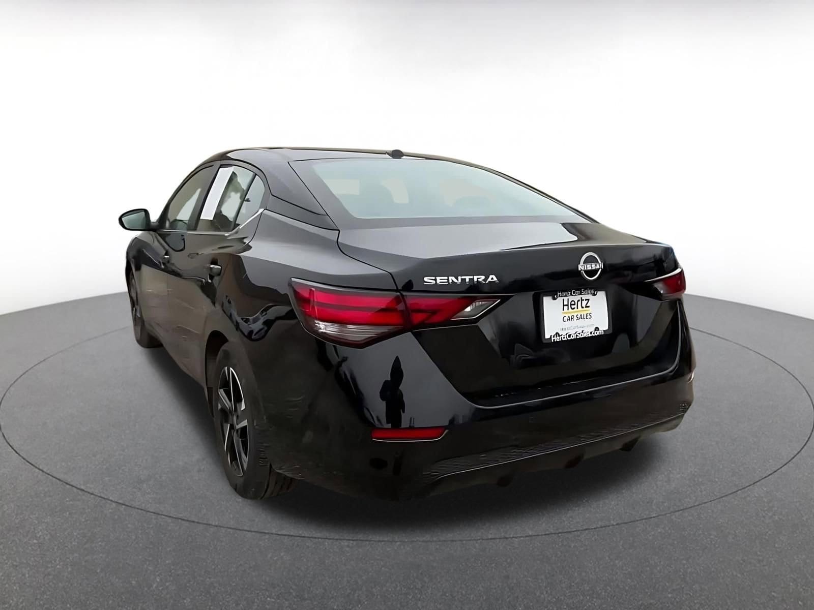 Thumbnail: 2025 Nissan Sentra - 11