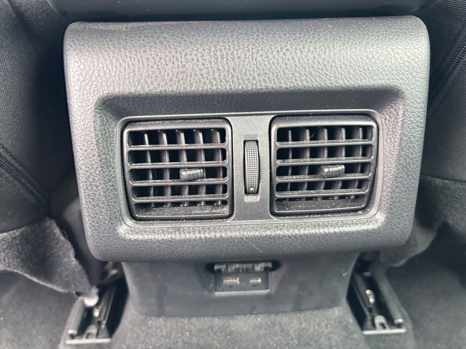 Thumbnail: 2025 Toyota Camry - 23