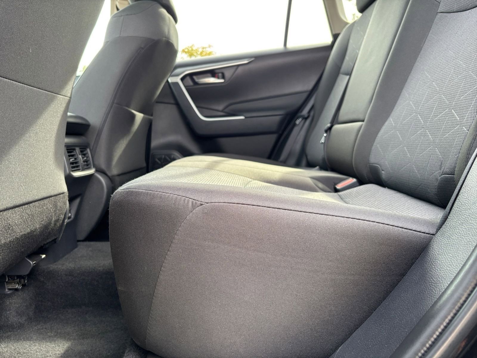 Thumbnail: 2025 Toyota RAV4 - 25