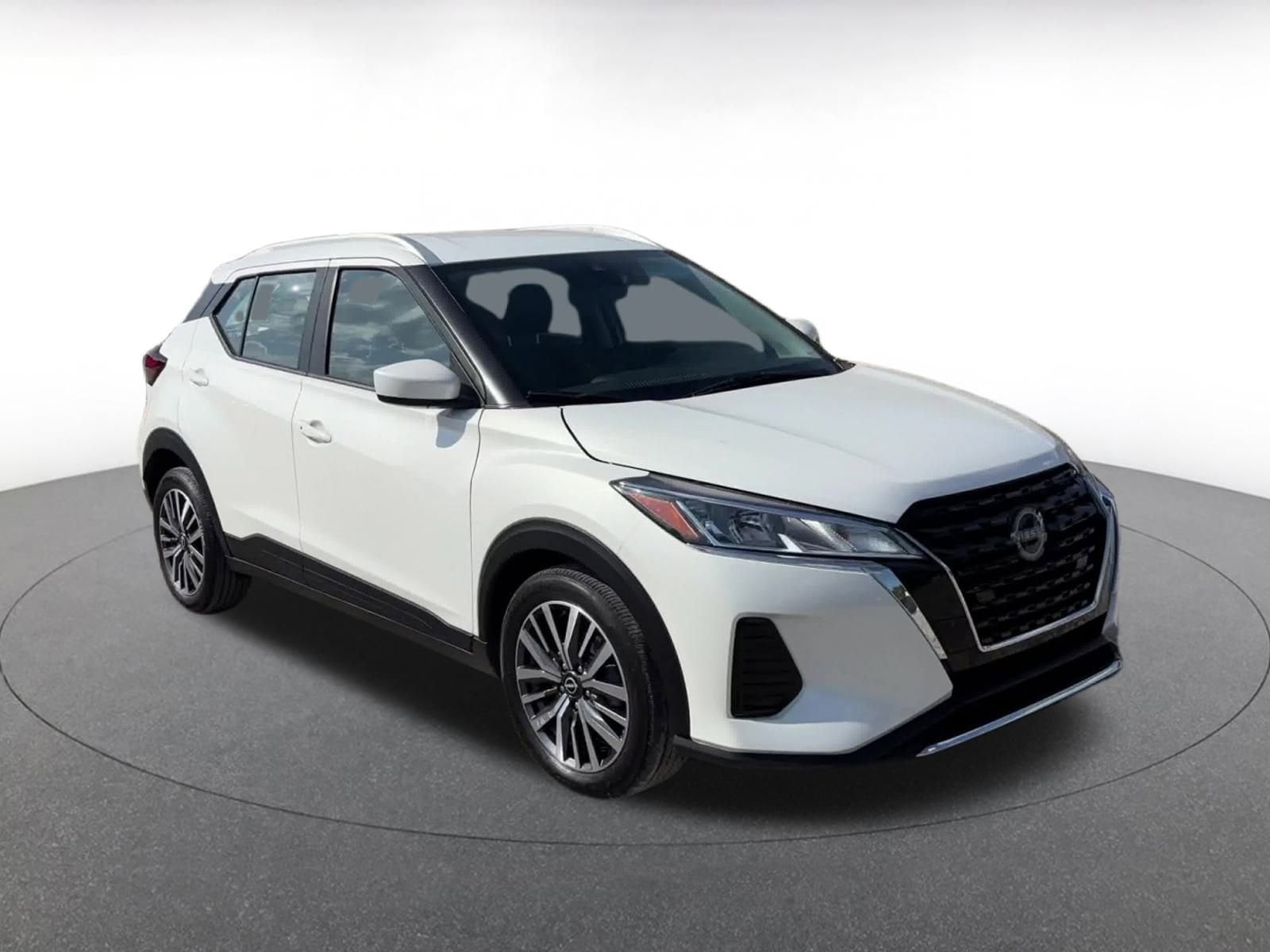 Thumbnail: 2024 Nissan Kicks - 3
