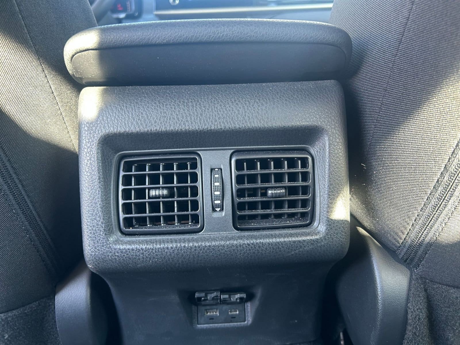 Thumbnail: 2025 Toyota Camry - 23