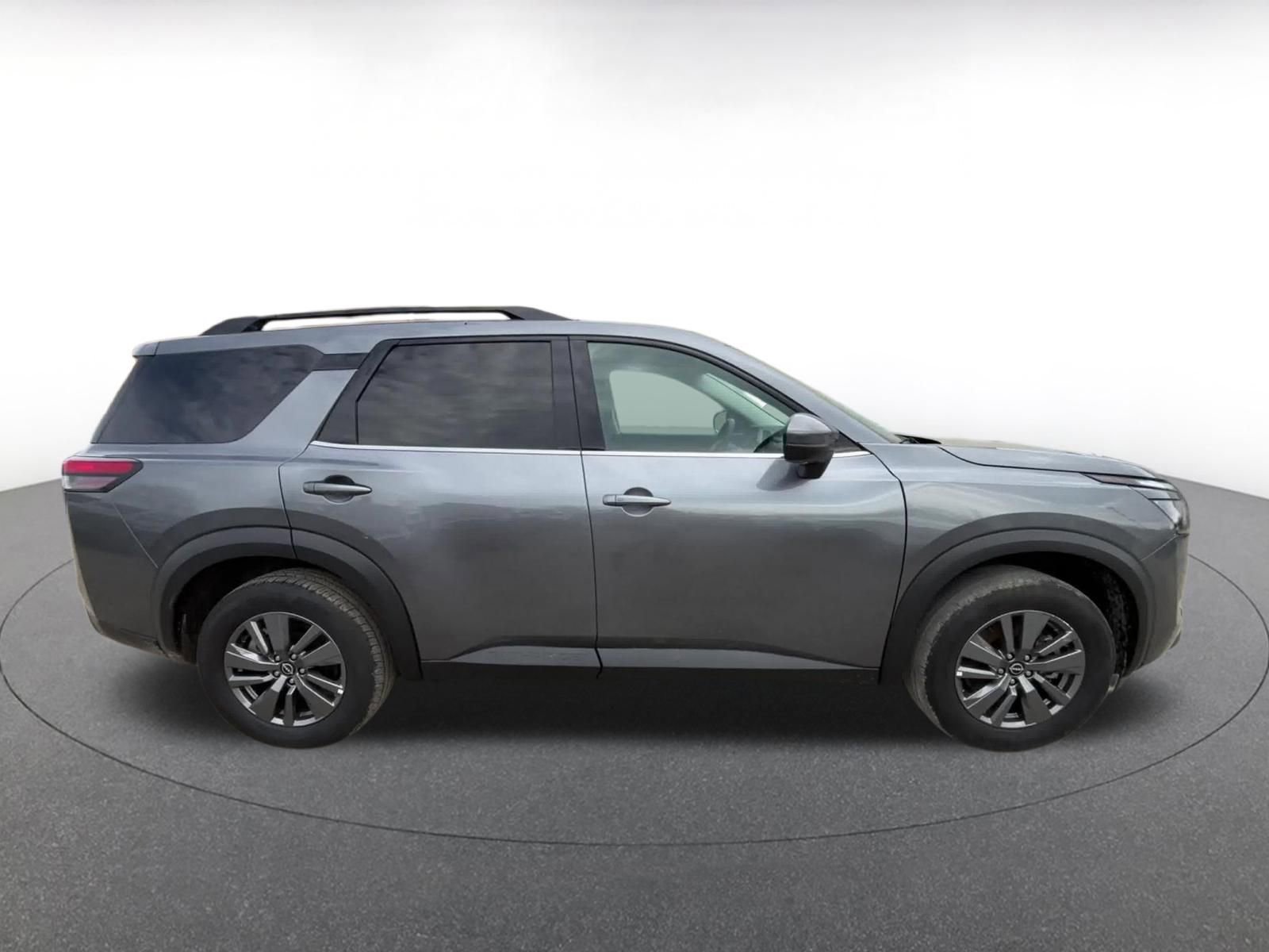 Thumbnail: 2025 Nissan Pathfinder - 16