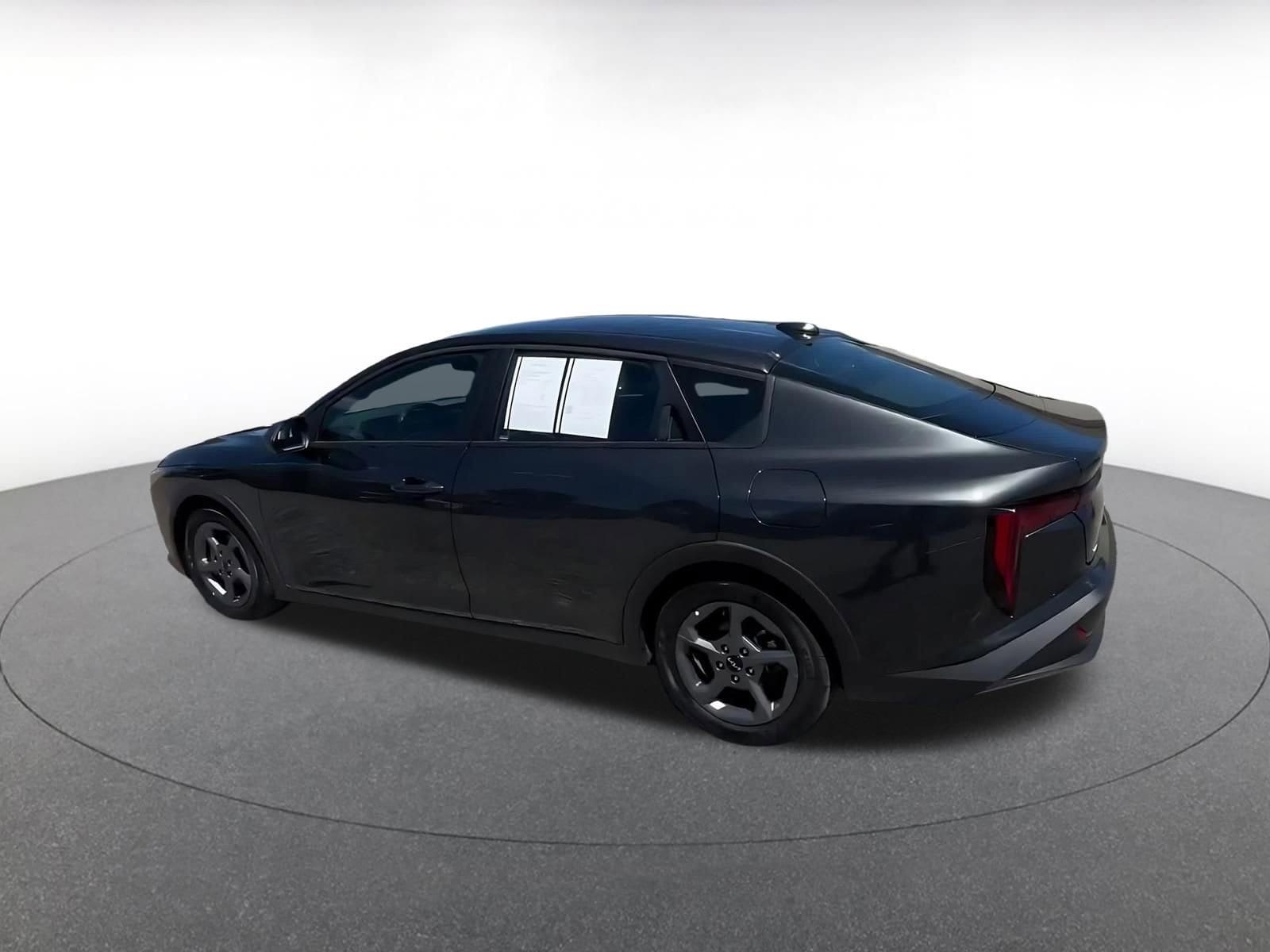 Thumbnail: 2025 Kia K4 - 10