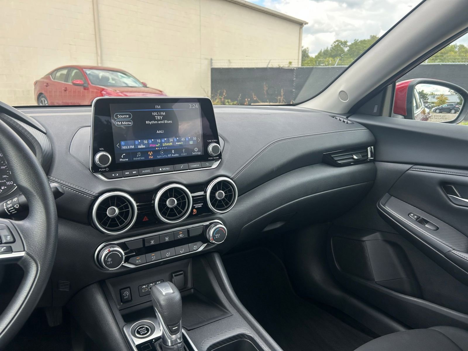 Thumbnail: 2024 Nissan Sentra - 33